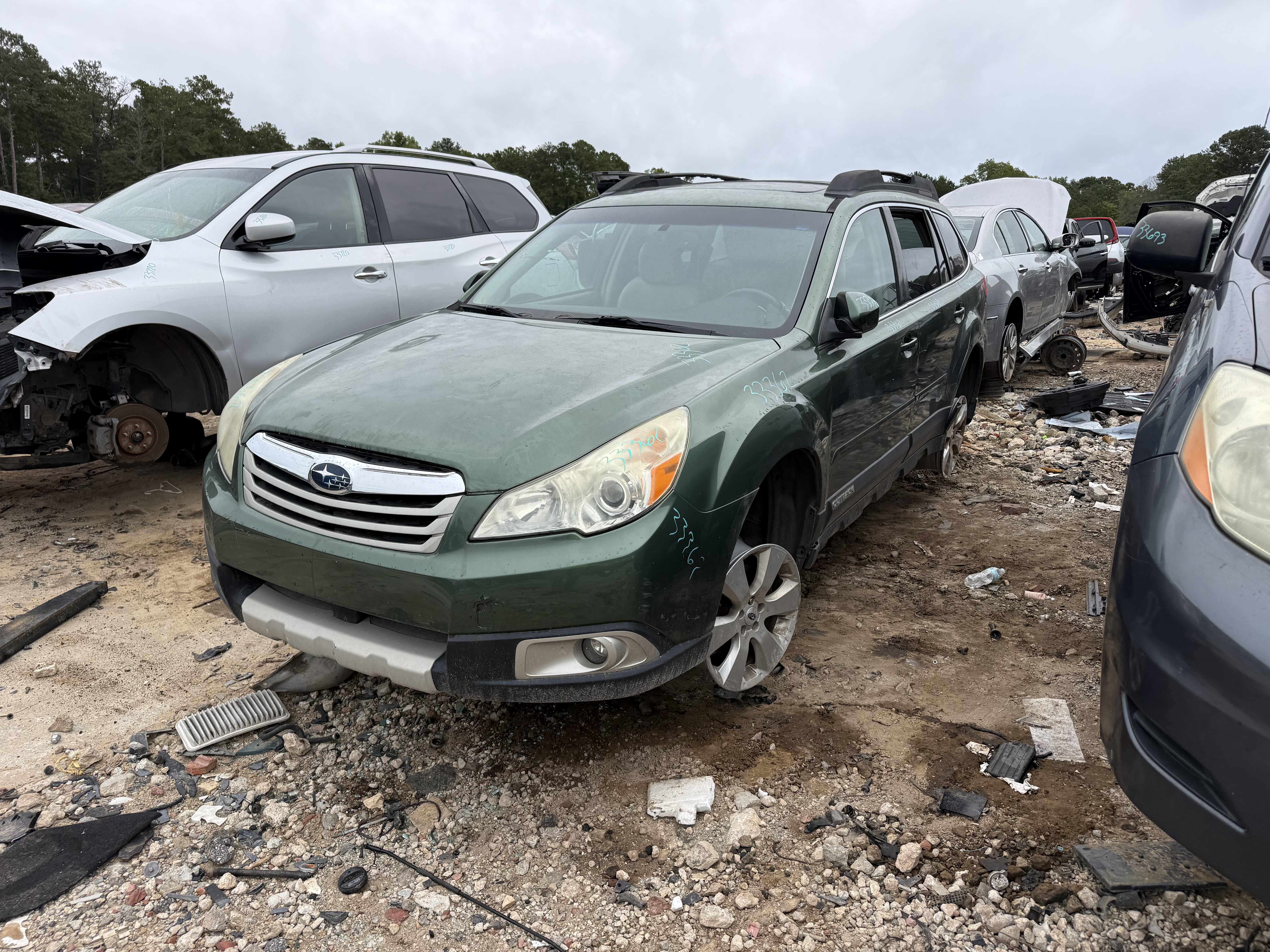 2011 SUBARU Outback