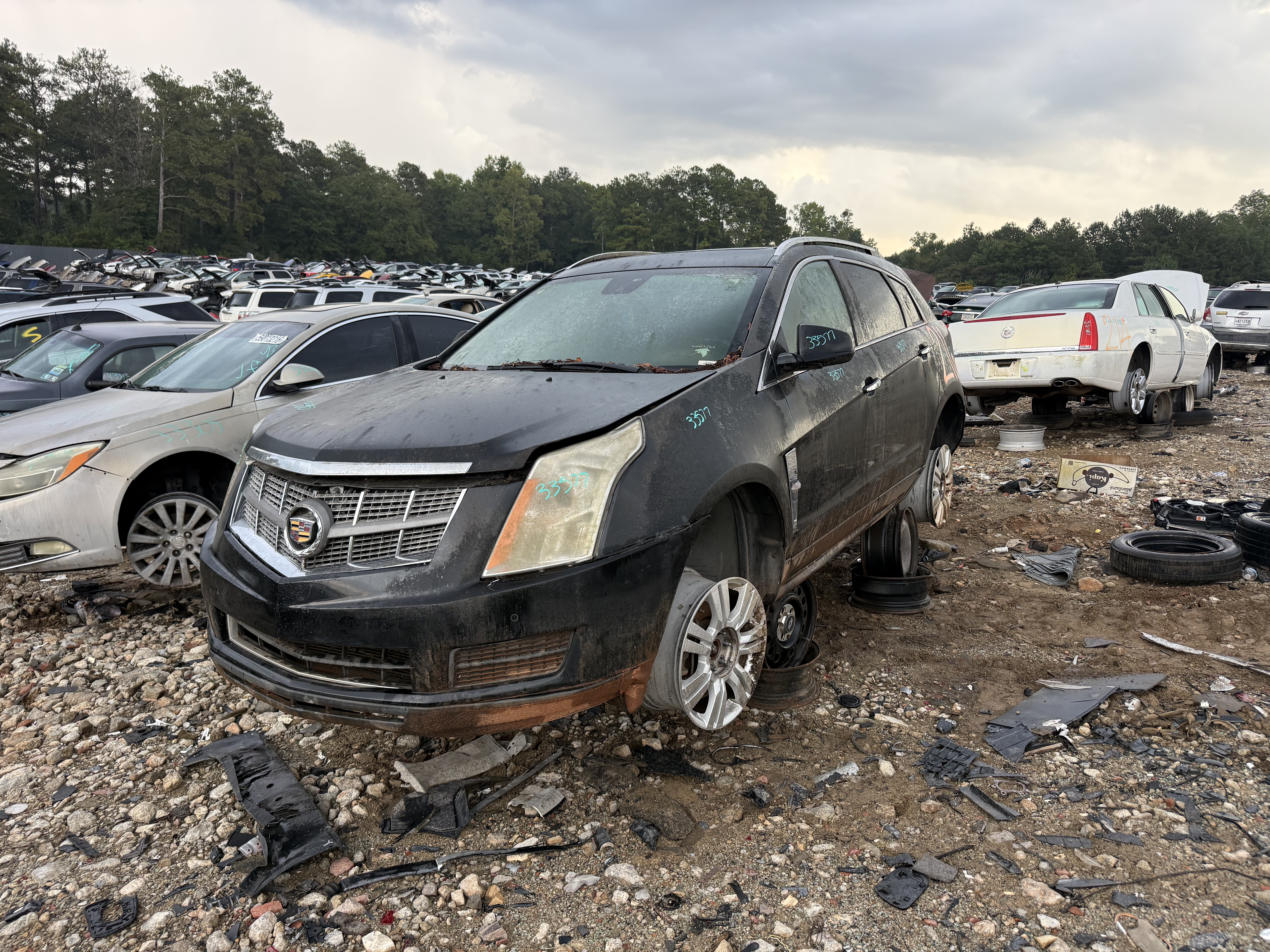 2010 CADILLAC Srx