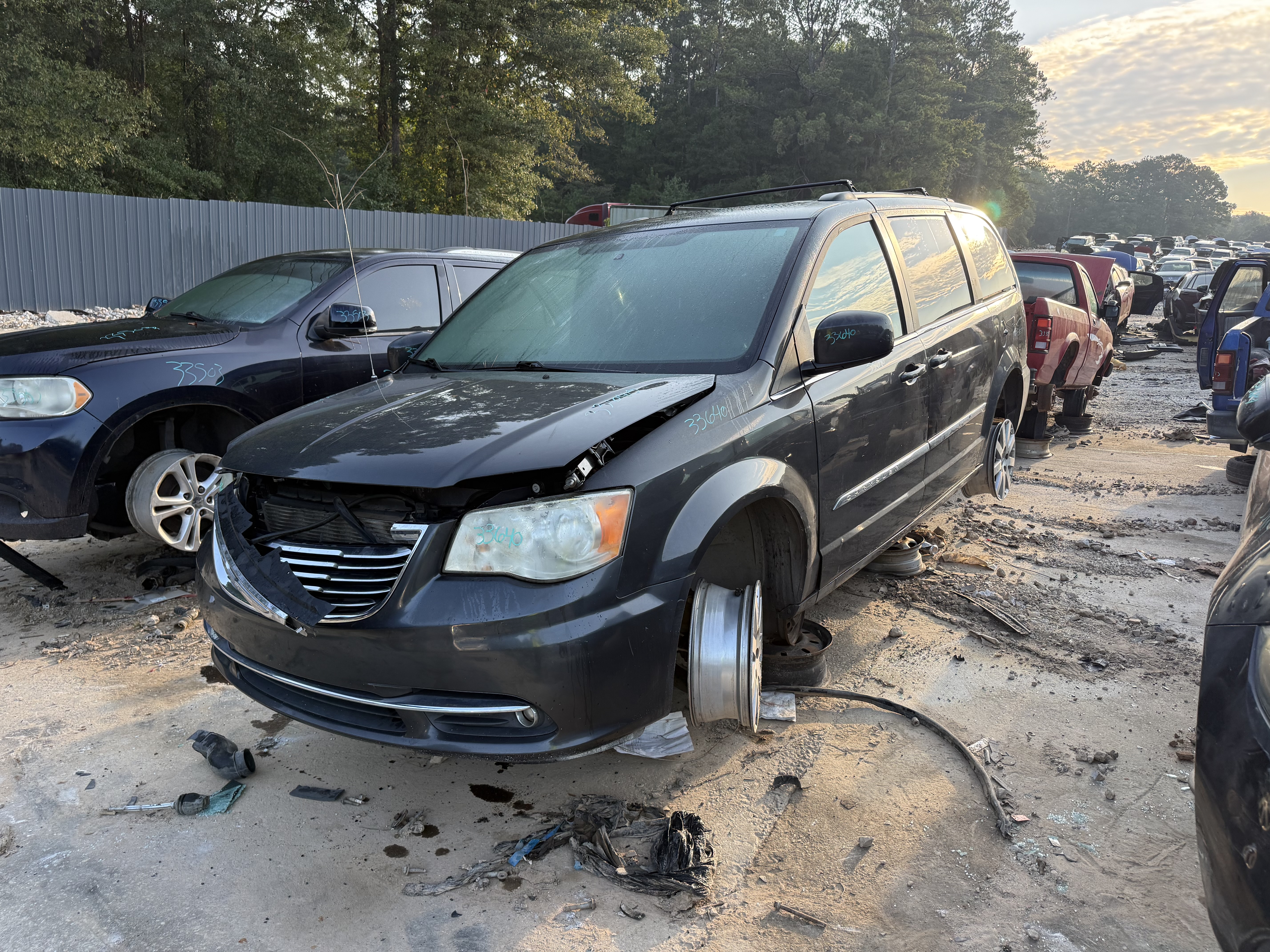 2012 CHRYSLER Town and Country