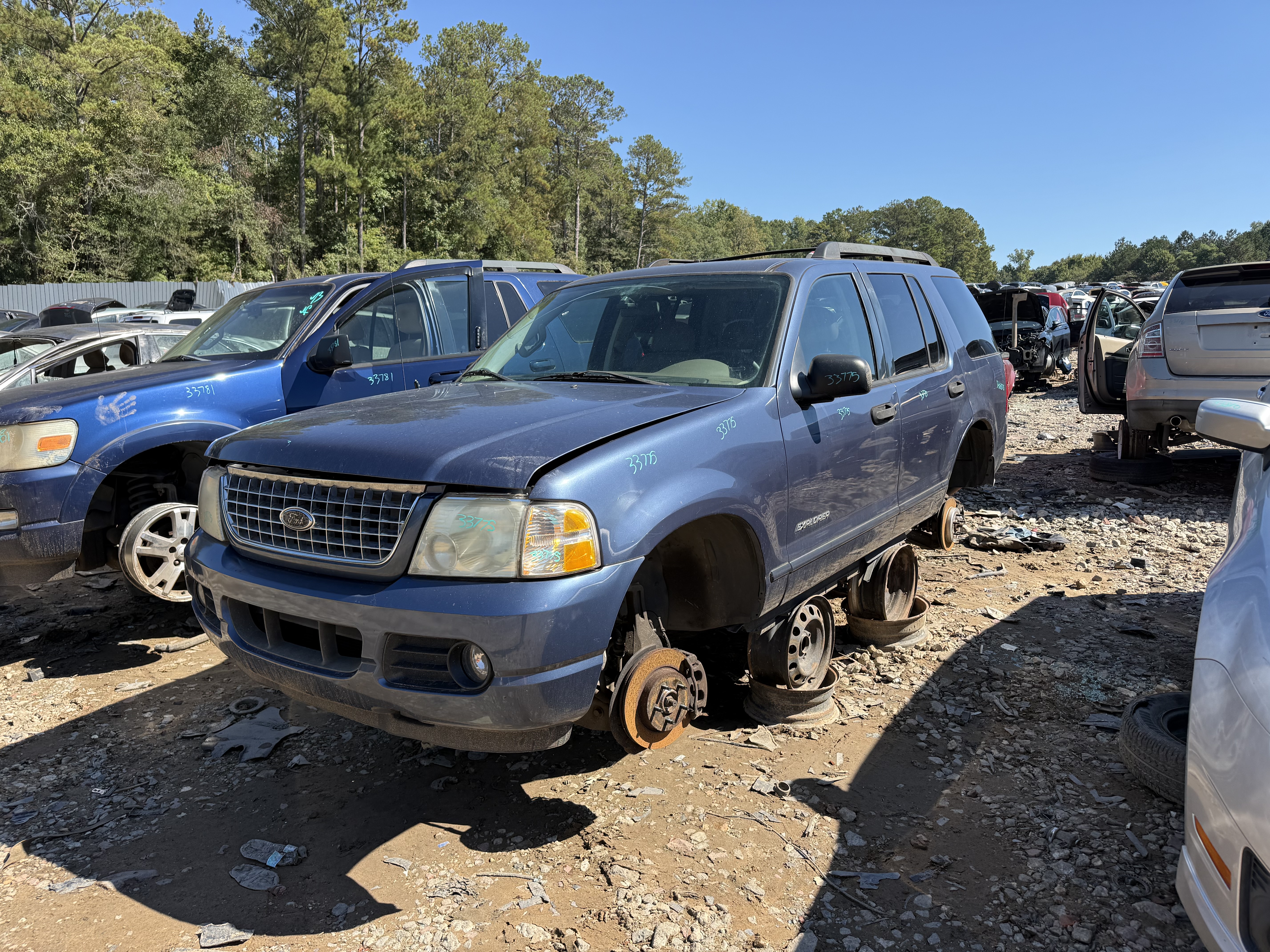 2005 FORD Explorer