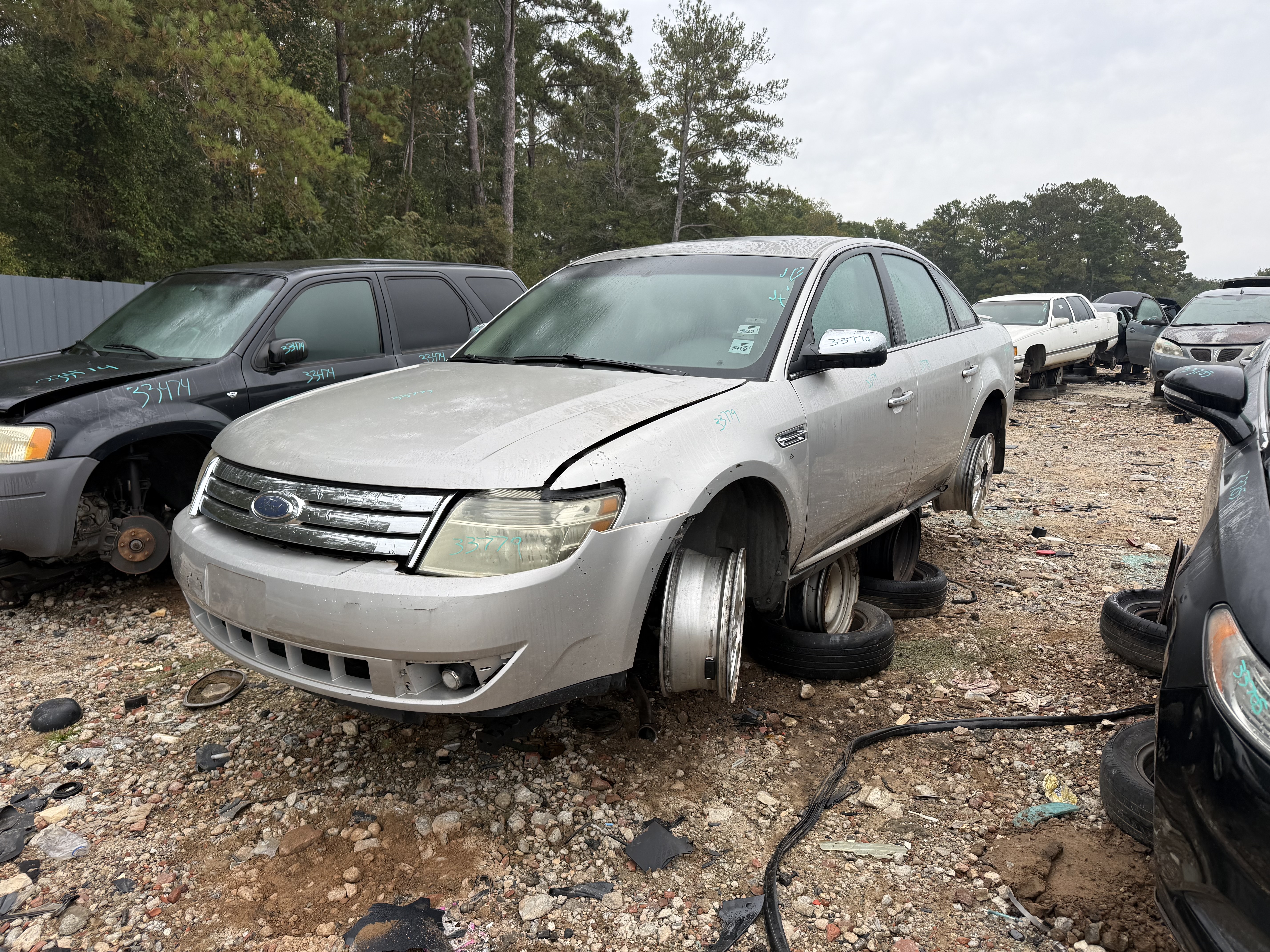 2008 FORD Taurus
