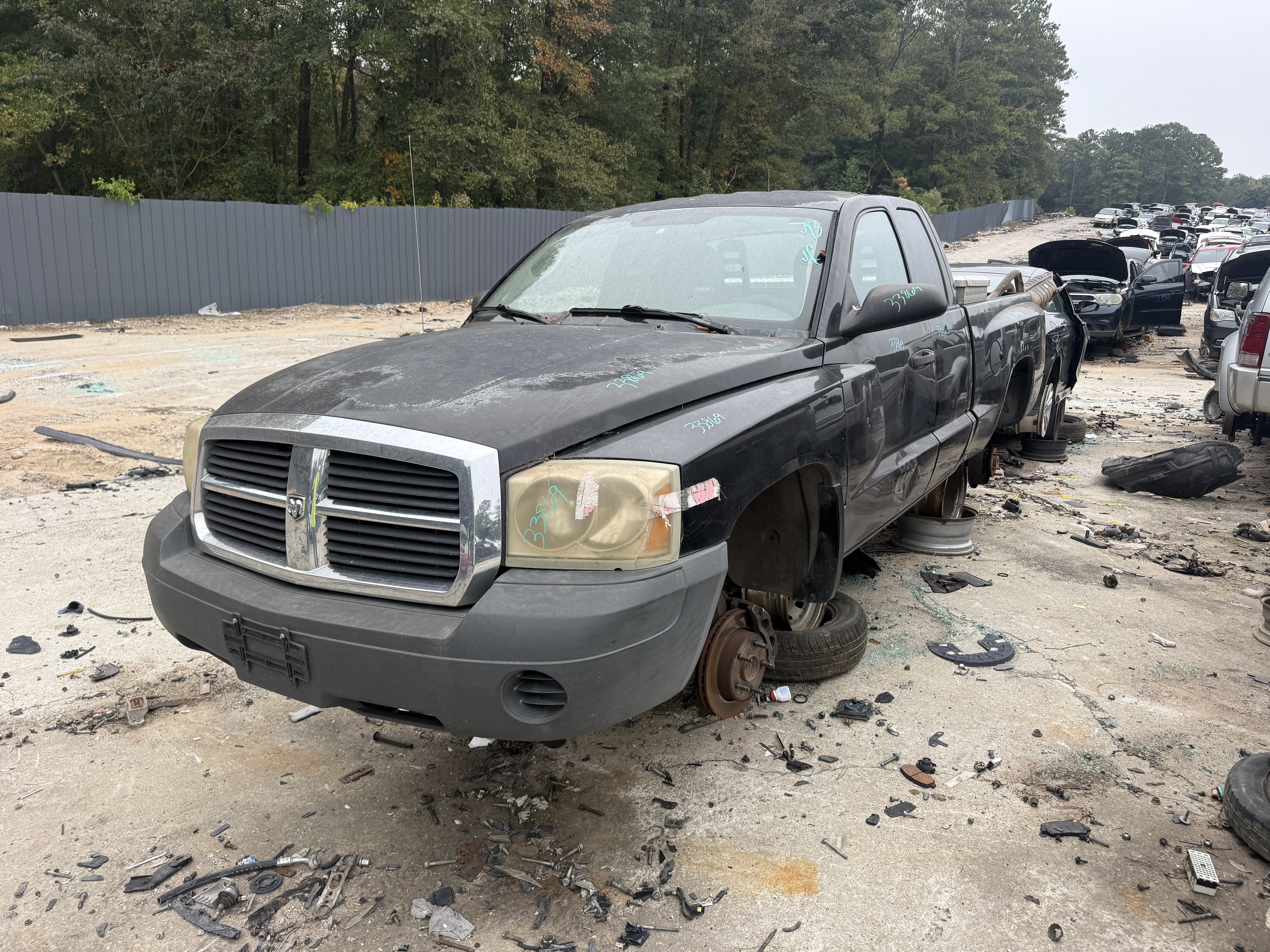 2005 DODGE Dakota