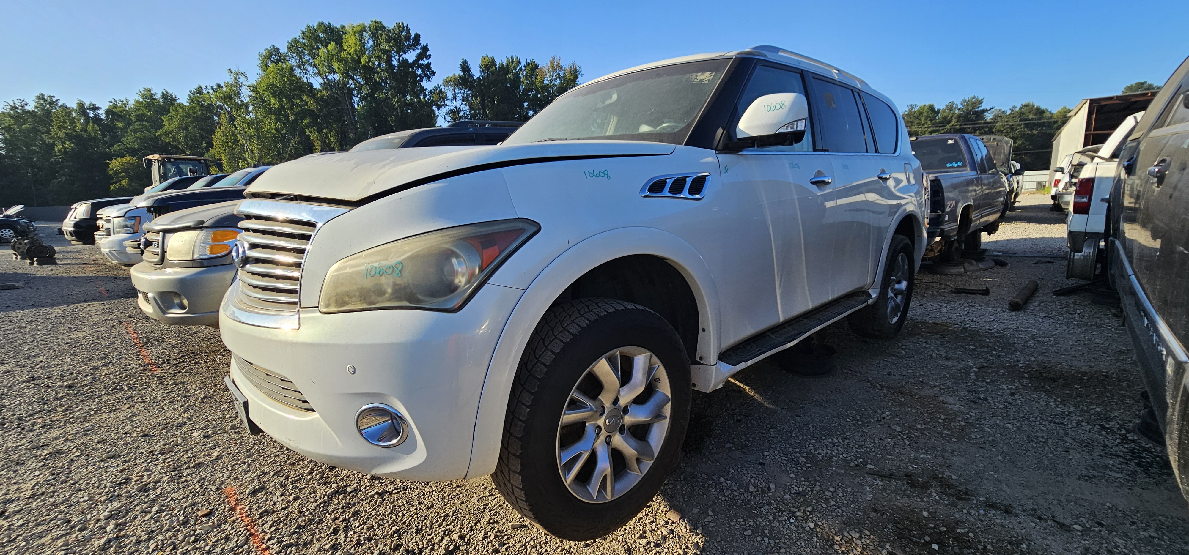 2011 INFINITI Qx56