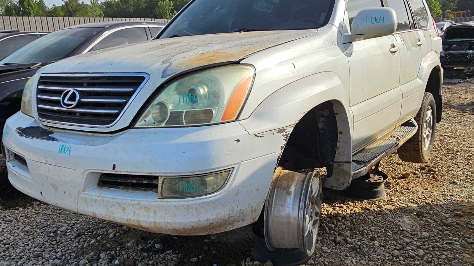 2004 LEXUS GX