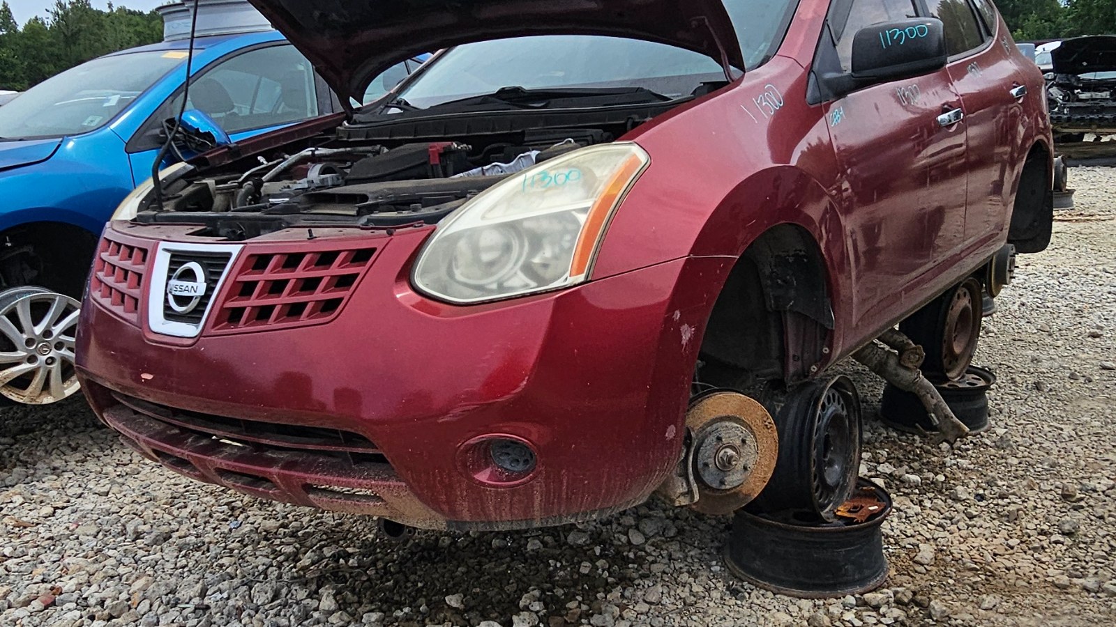 2010 NISSAN Rogue
