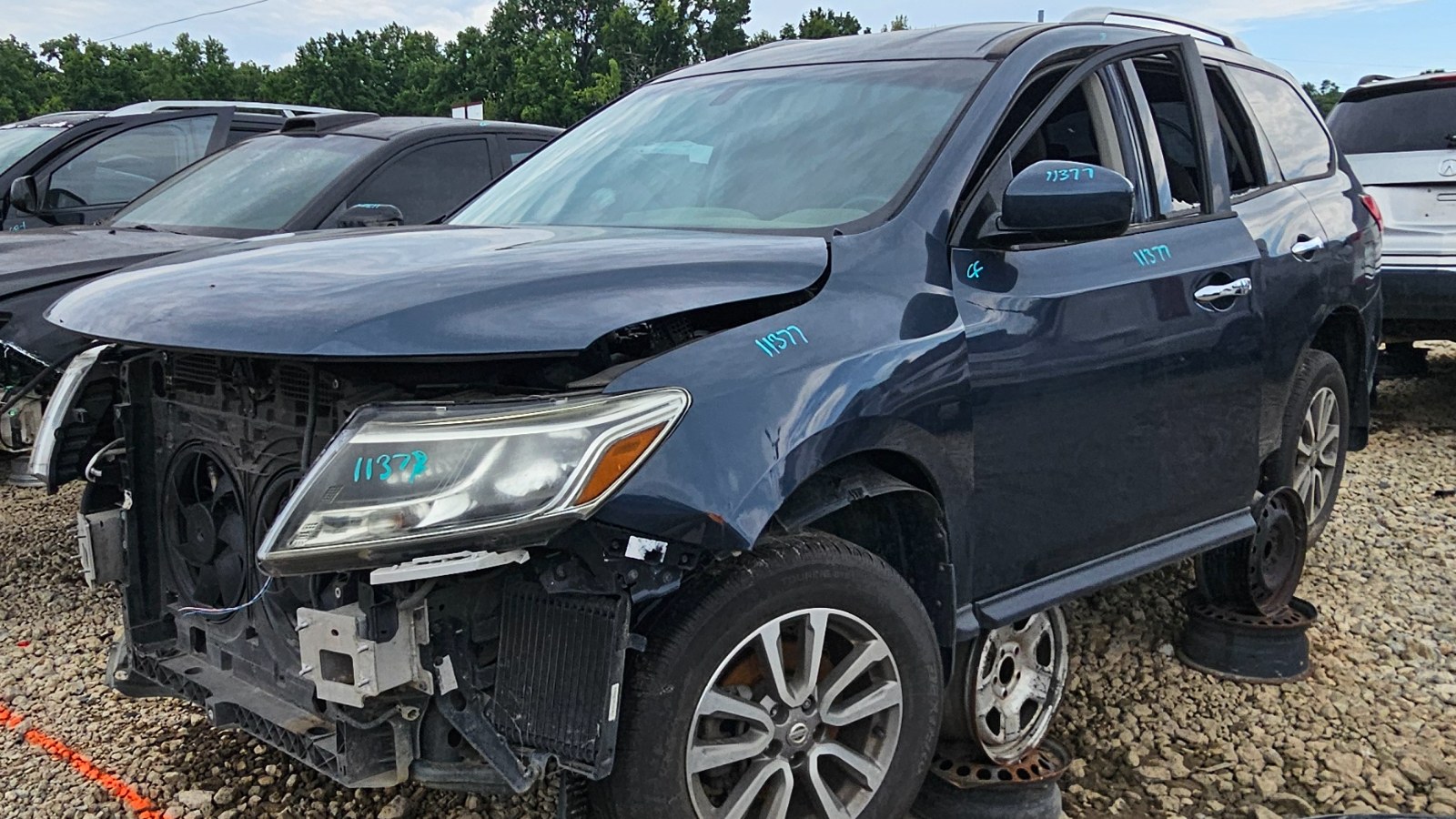2015 NISSAN Pathfinder