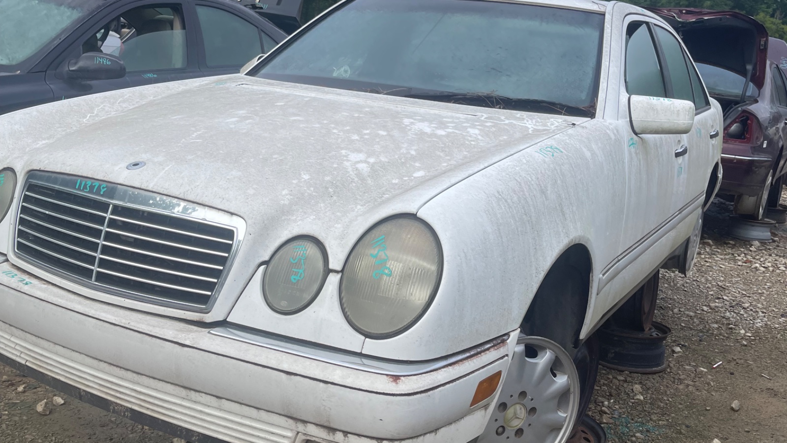 1997 MERCEDES-BENZ E-Class