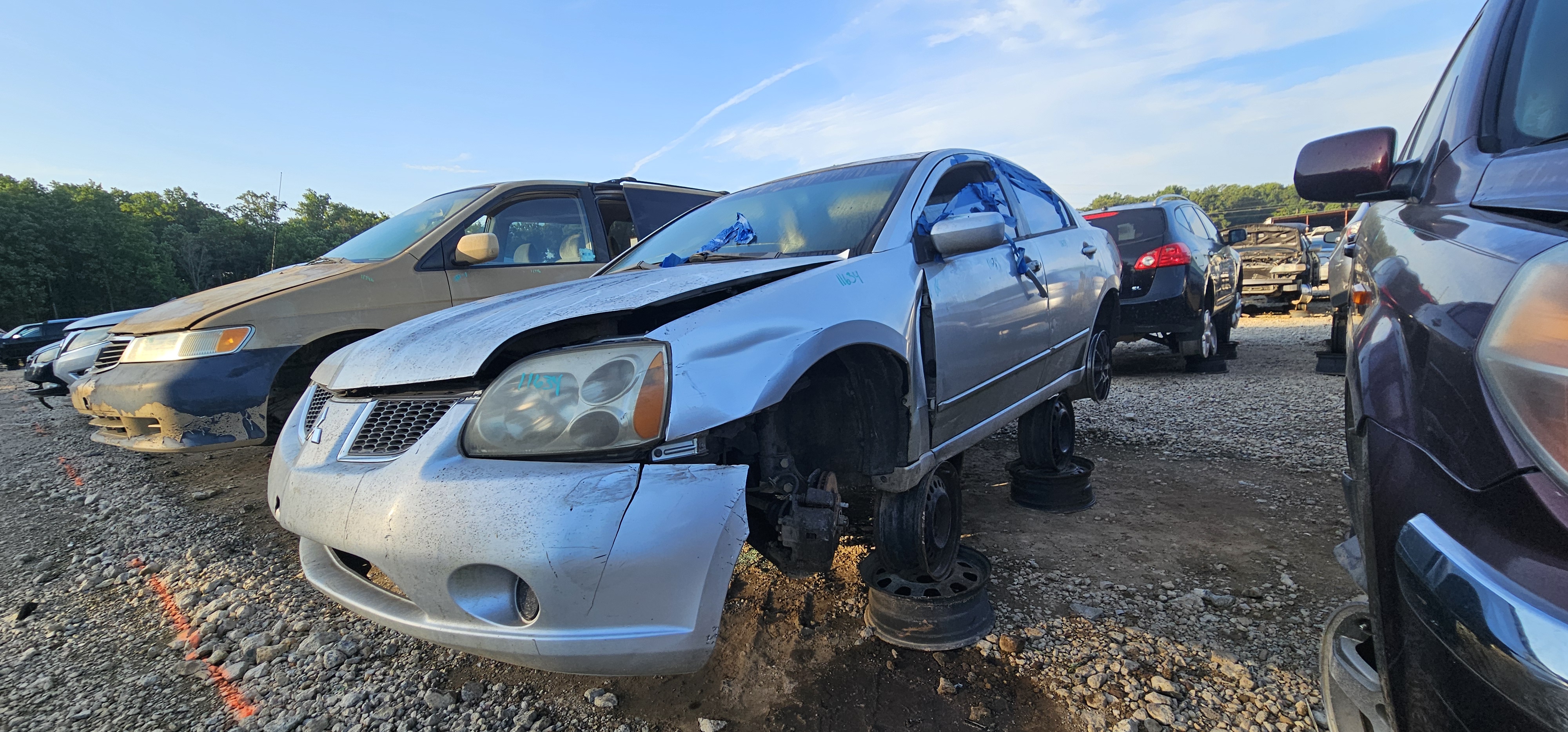 2004 MITSUBISHI Galant