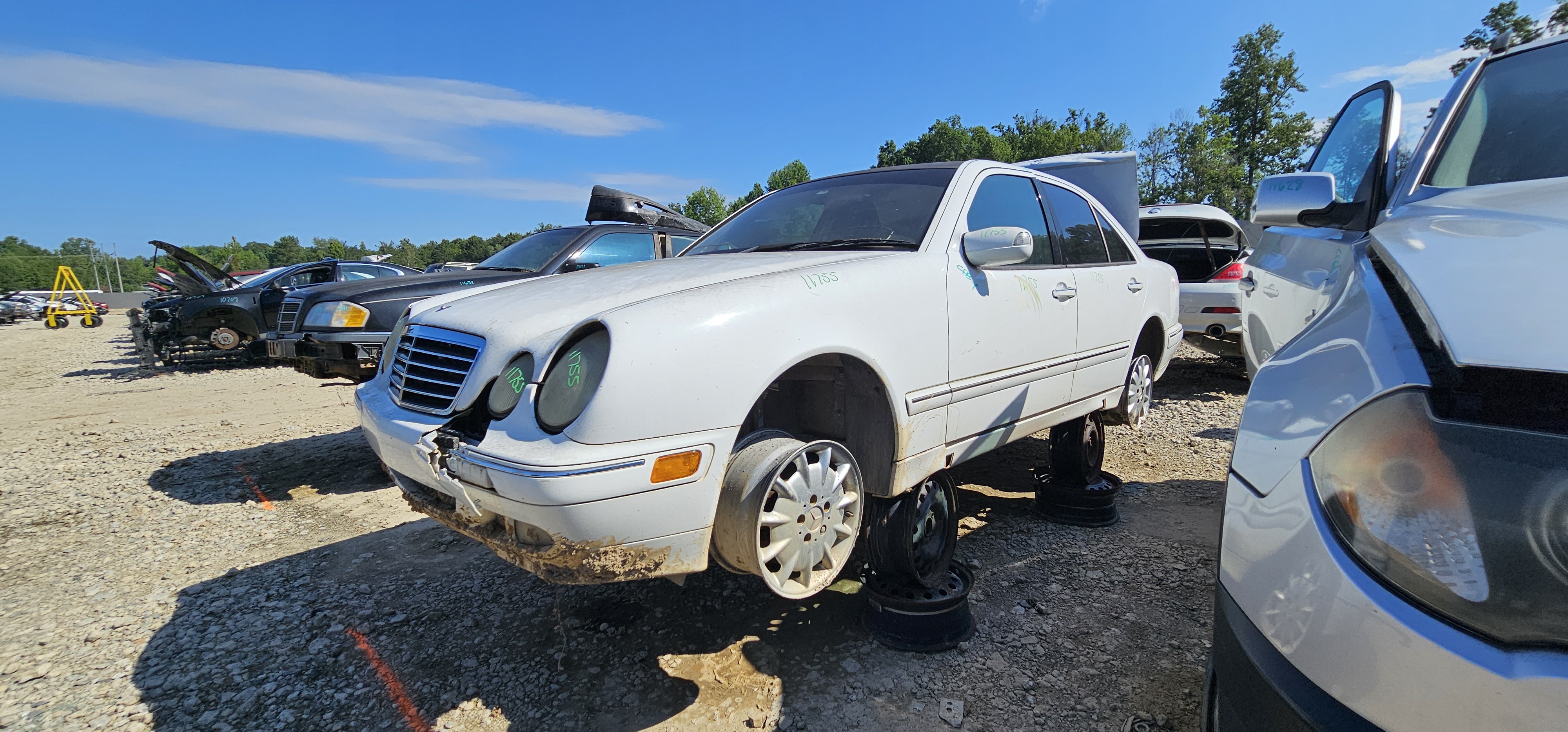 2000 MERCEDES-BENZ E-Class