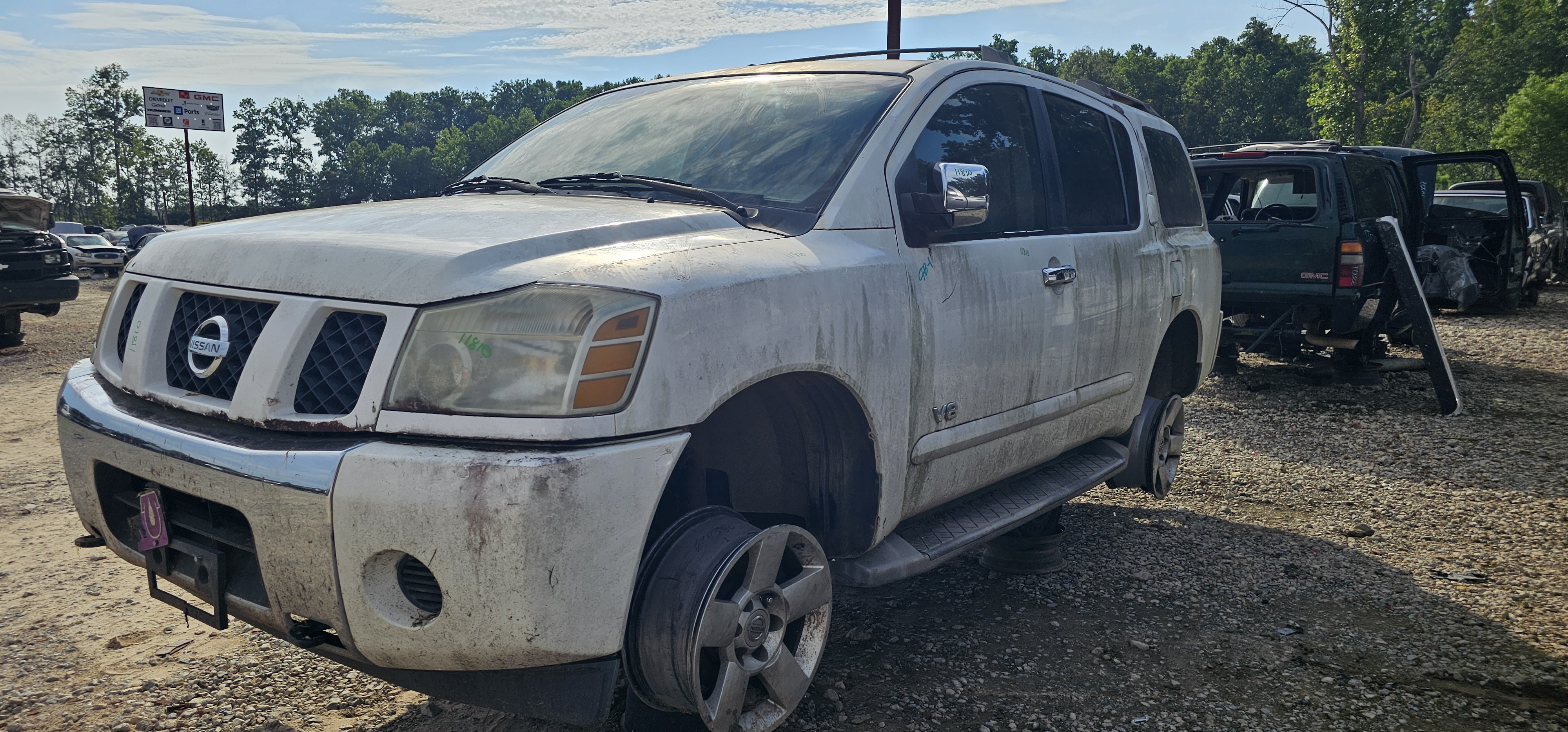 2005 NISSAN Armada
