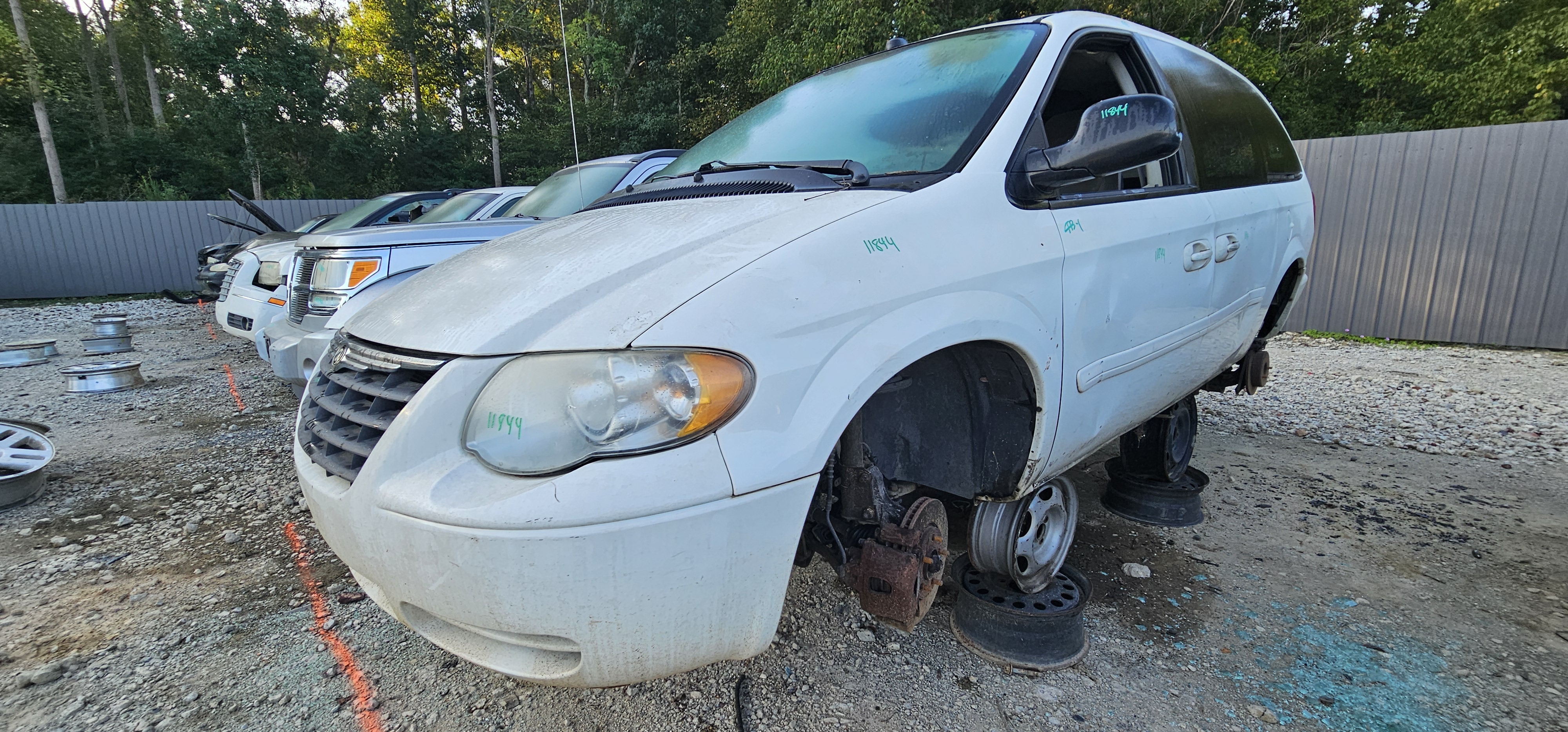 2005 CHRYSLER Town and Country