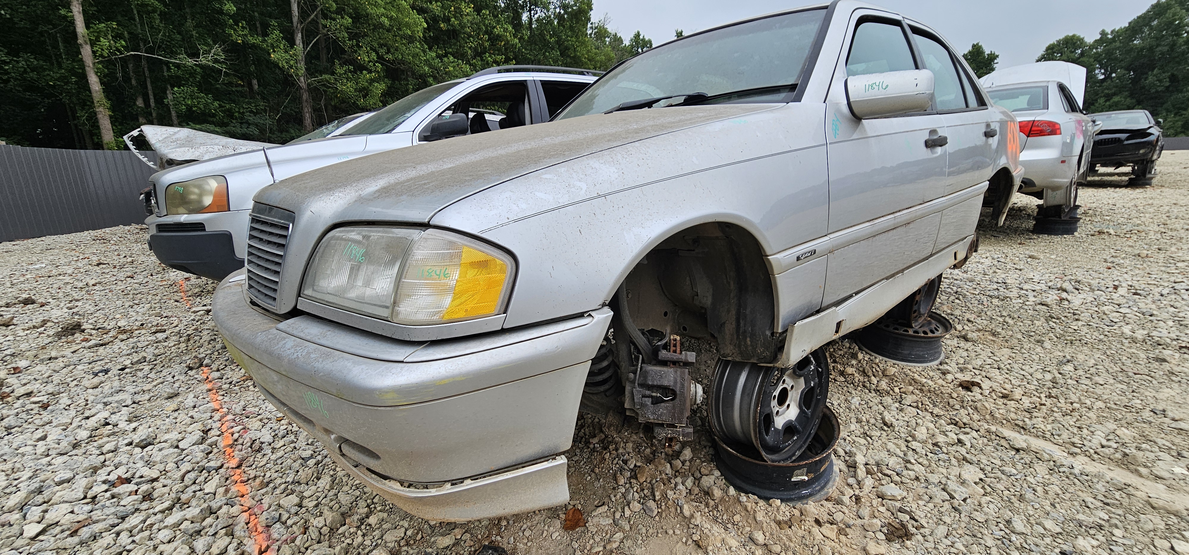2000 MERCEDES-BENZ C-Class