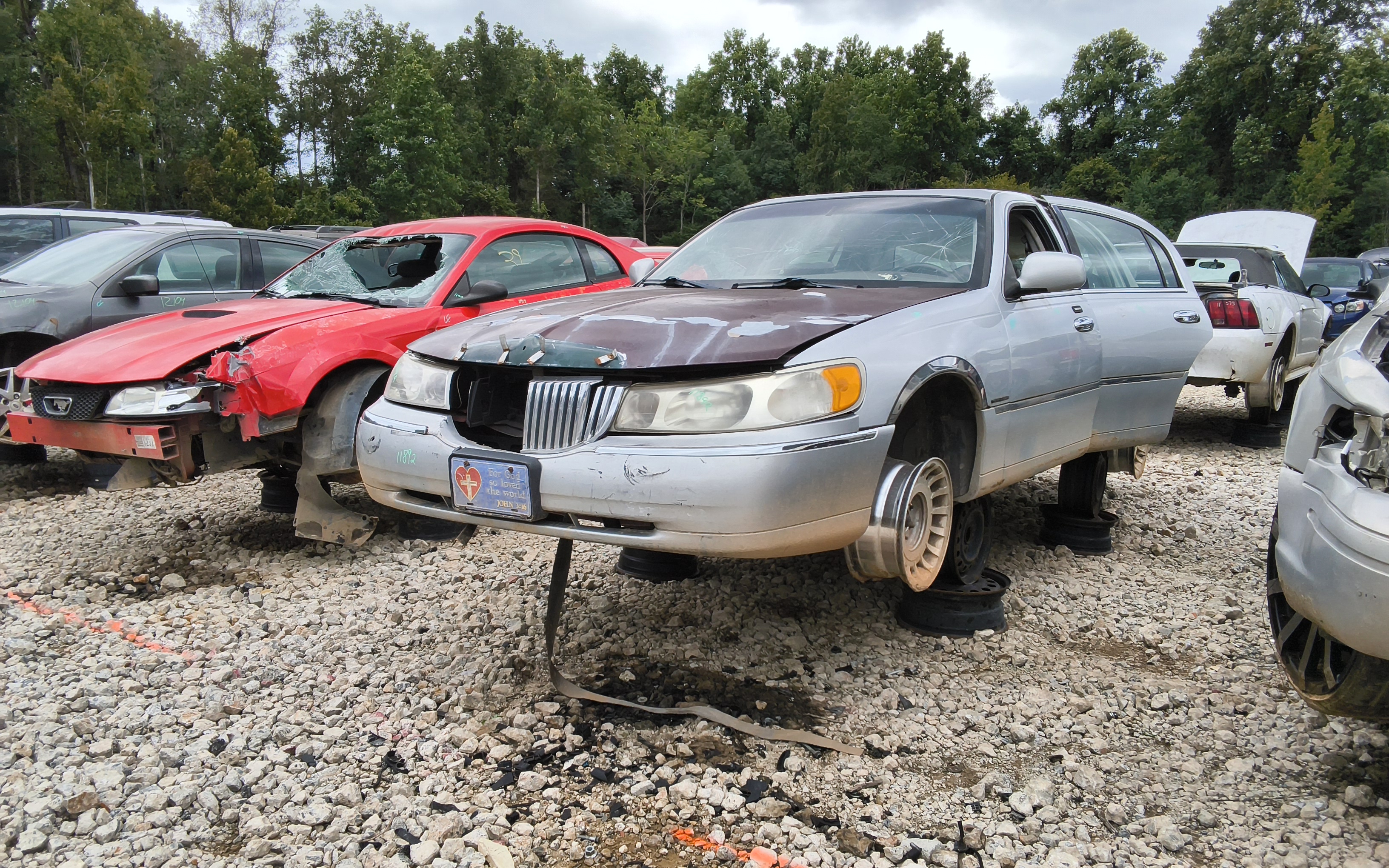 2001 LINCOLN Town Car