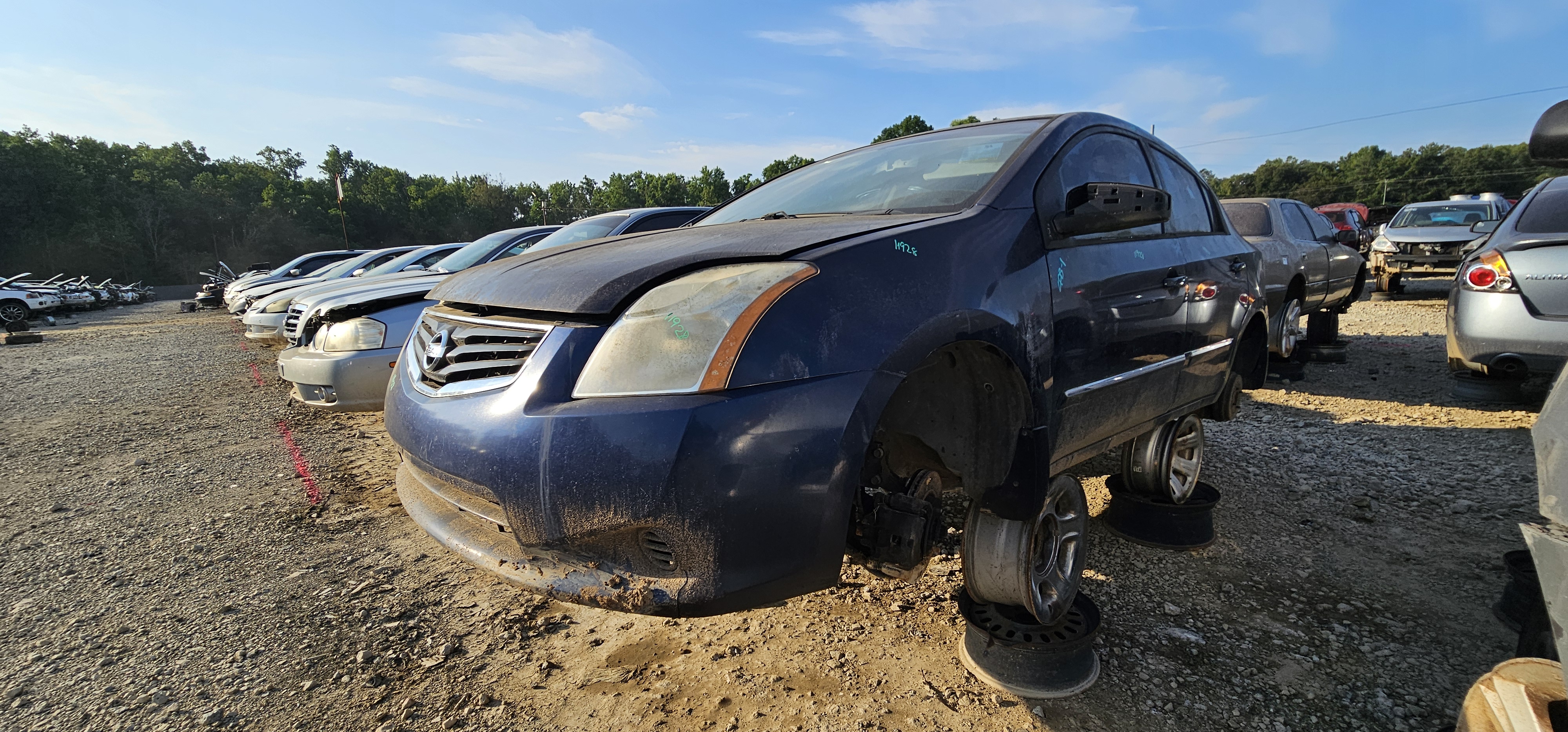 2012 NISSAN Sentra
