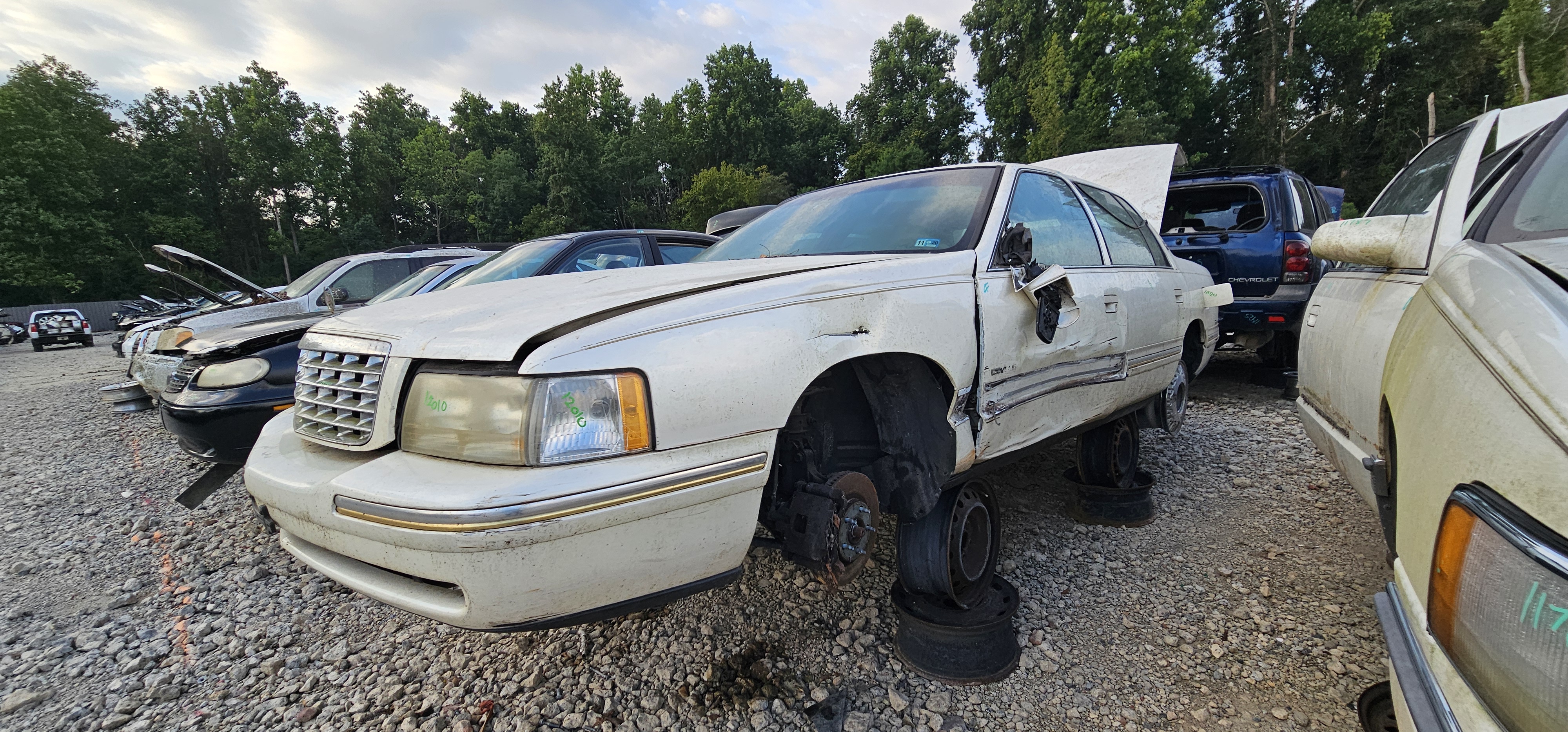 1997 CADILLAC Deville