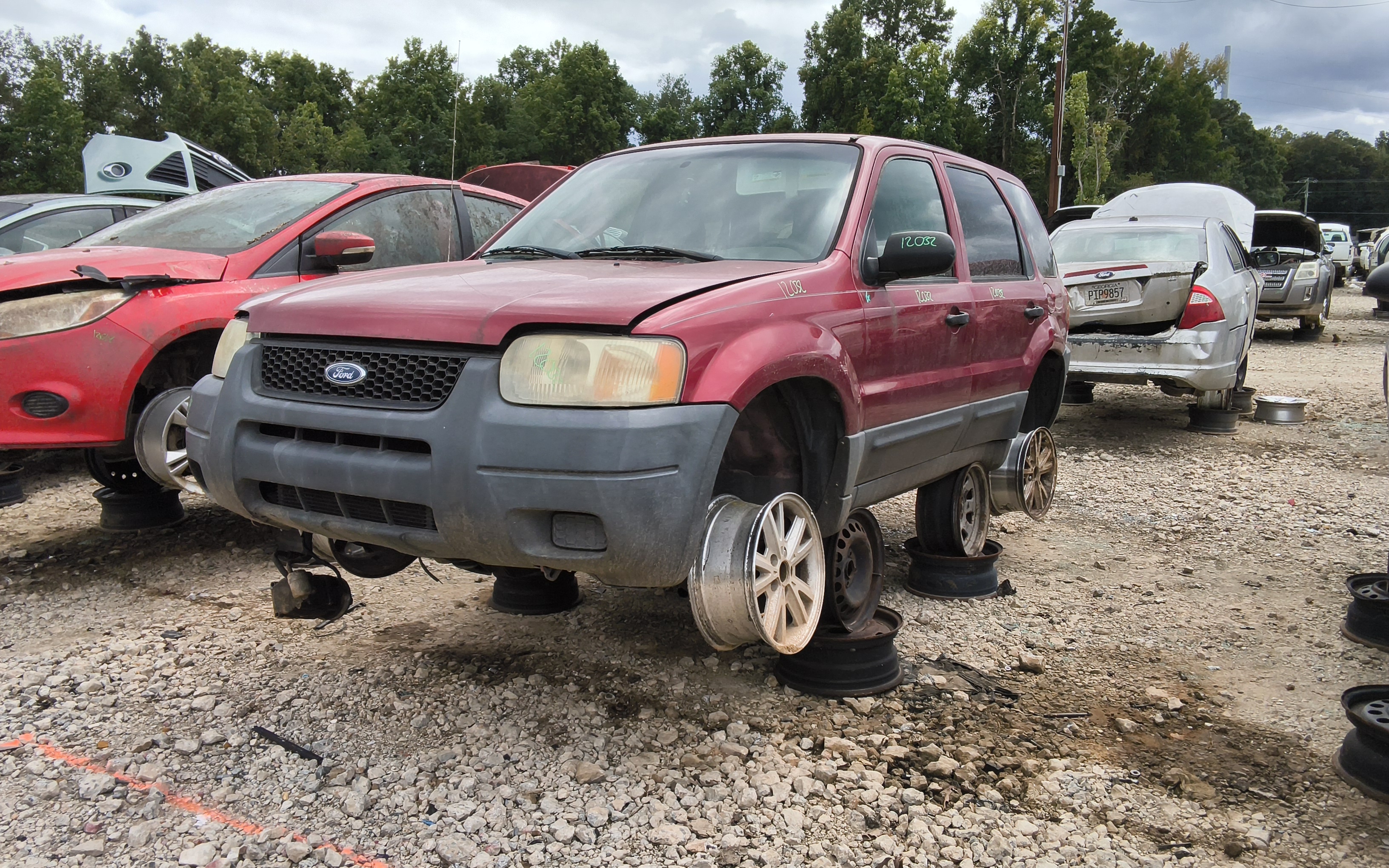 2003 FORD Escape