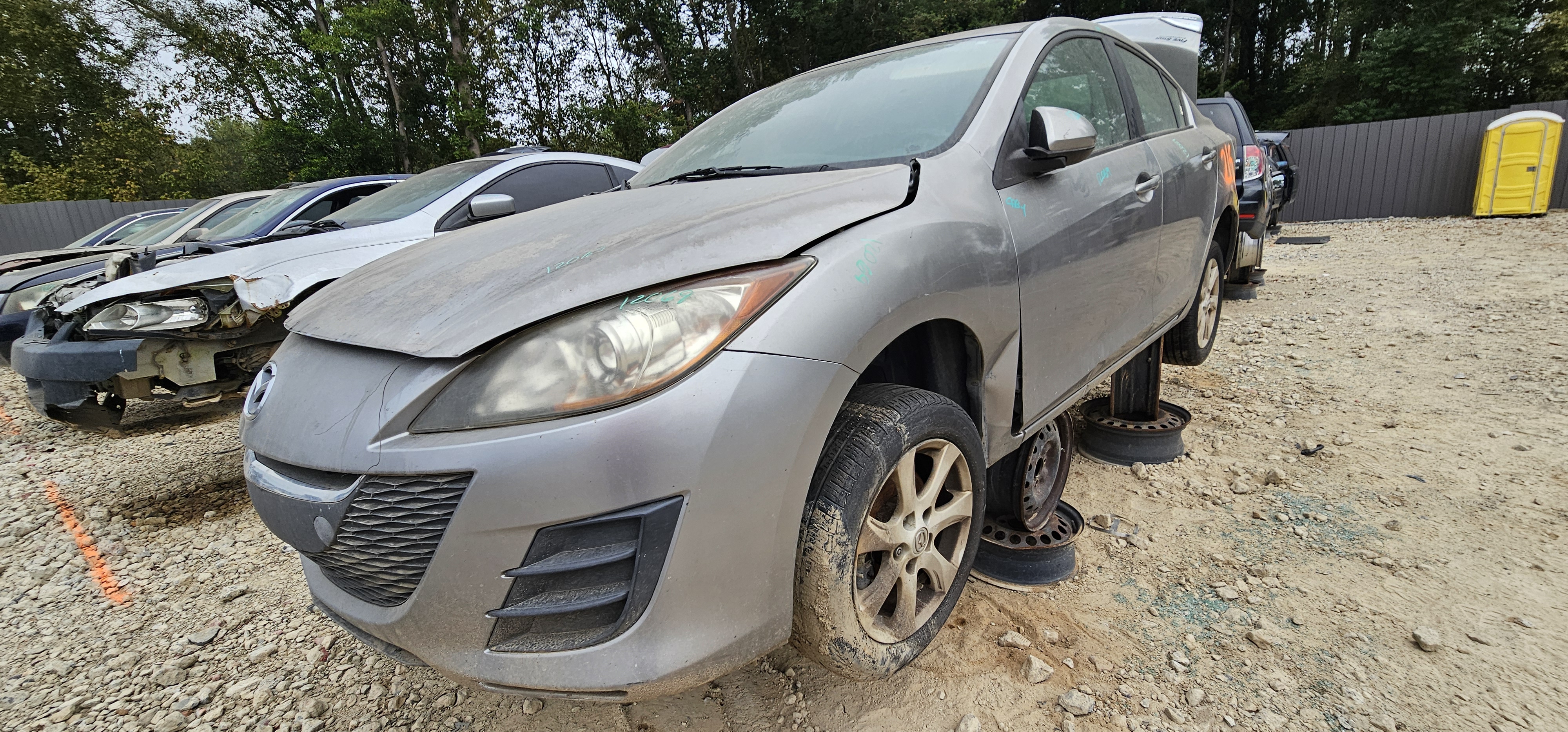 2010 MAZDA Mazda3