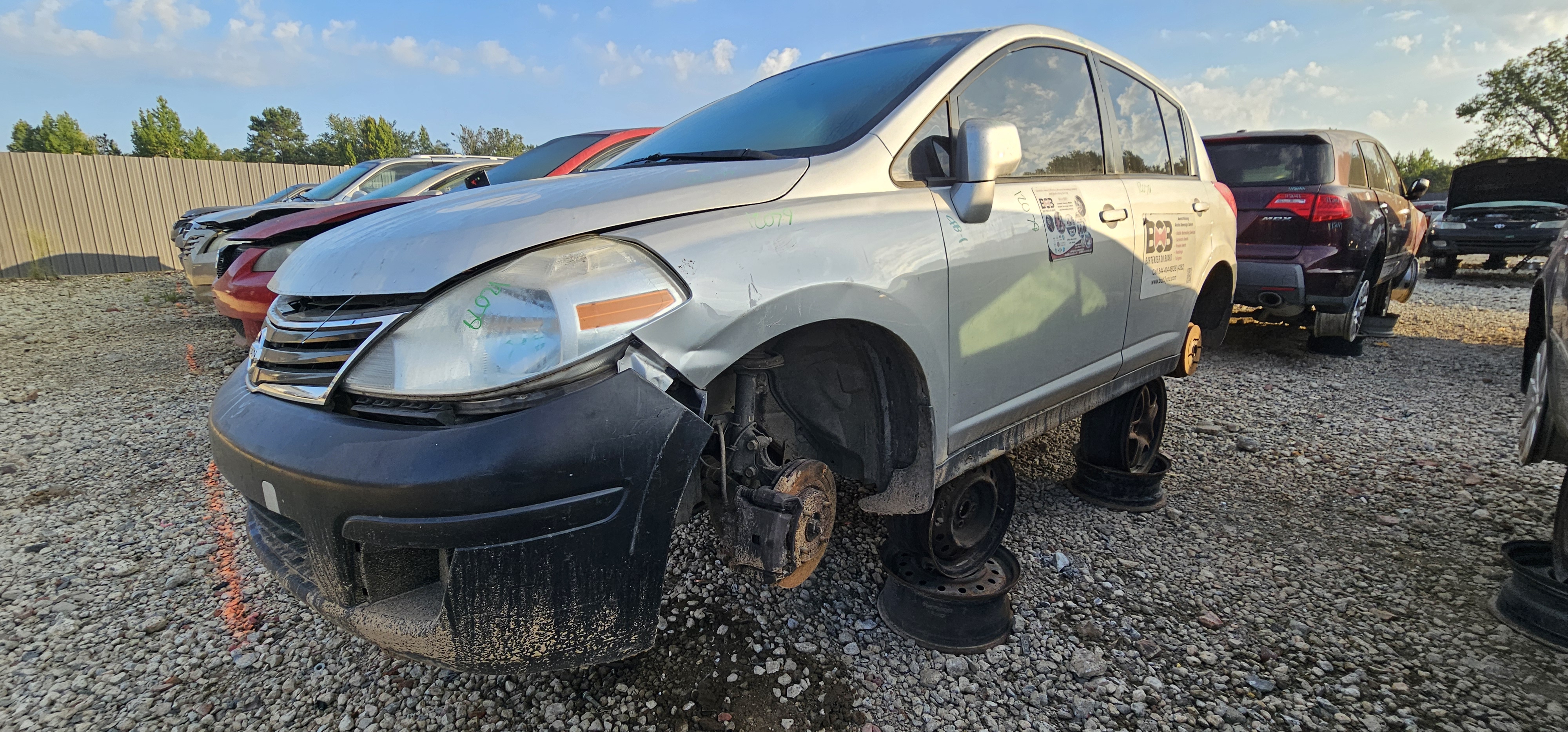 2012 NISSAN Versa