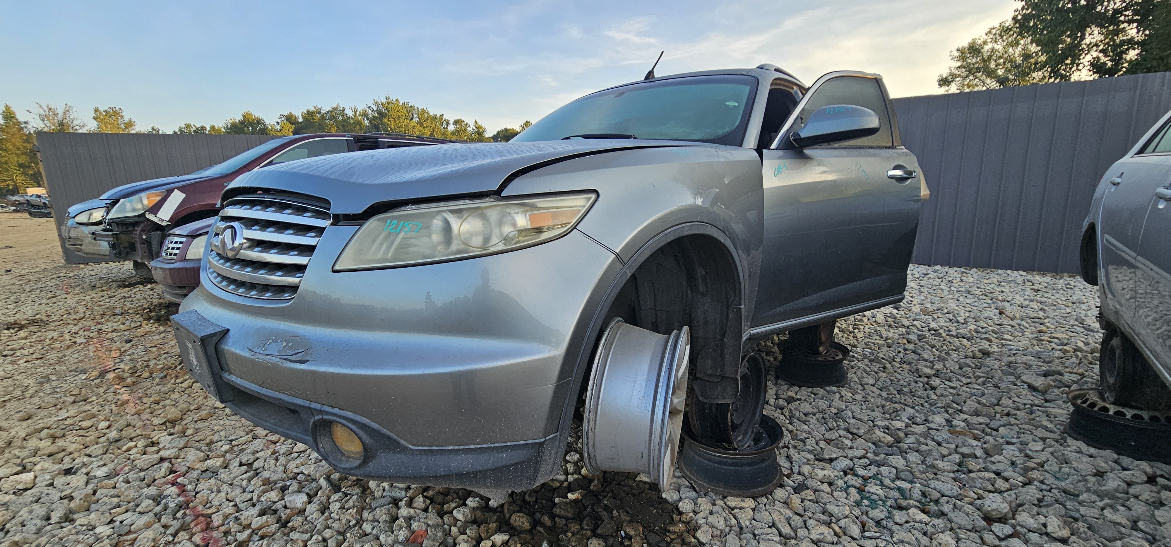 2005 INFINITI FX35