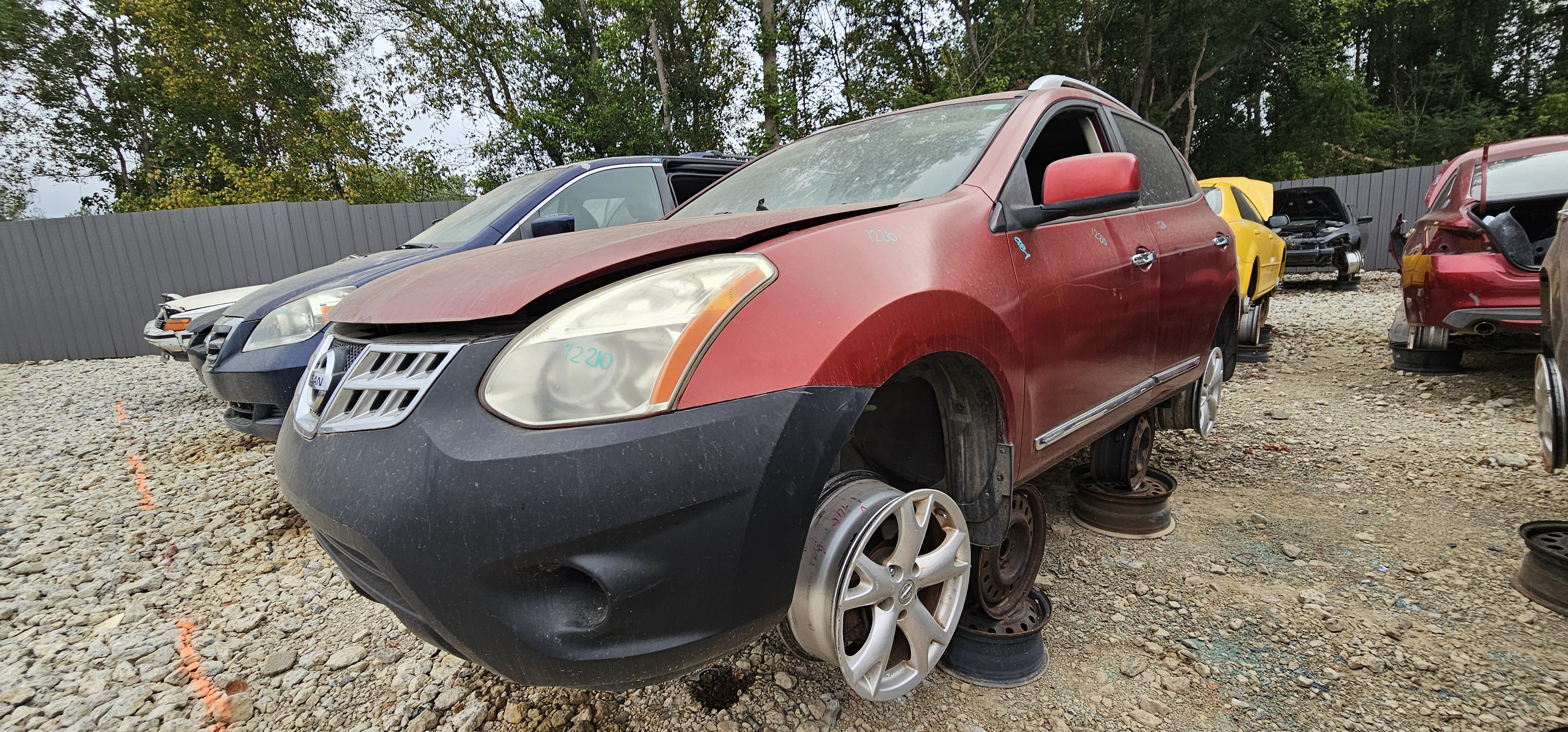 2011 NISSAN Rogue
