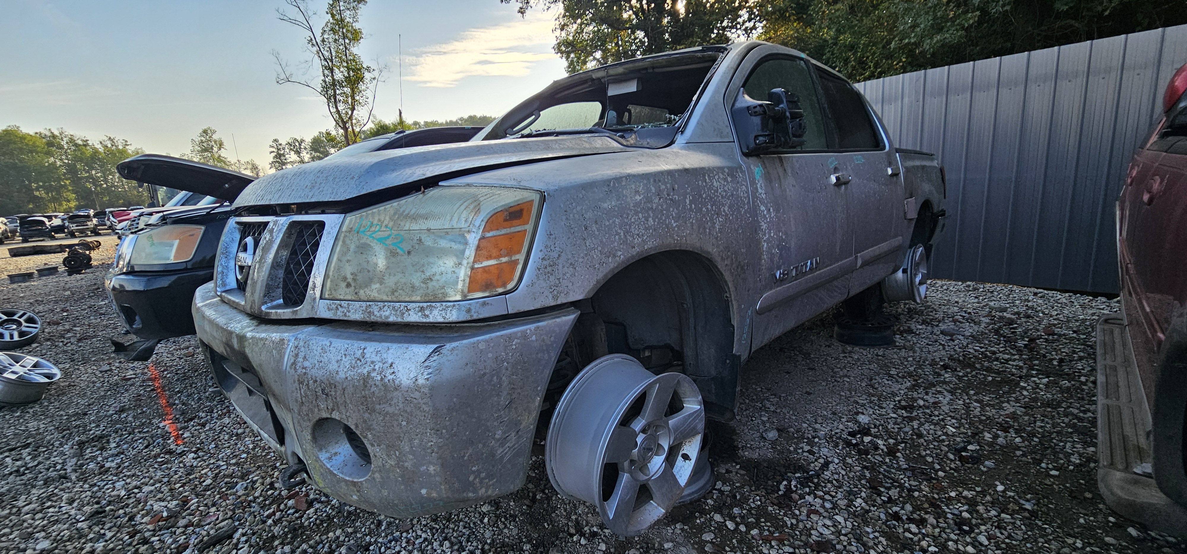 2005 NISSAN Titan