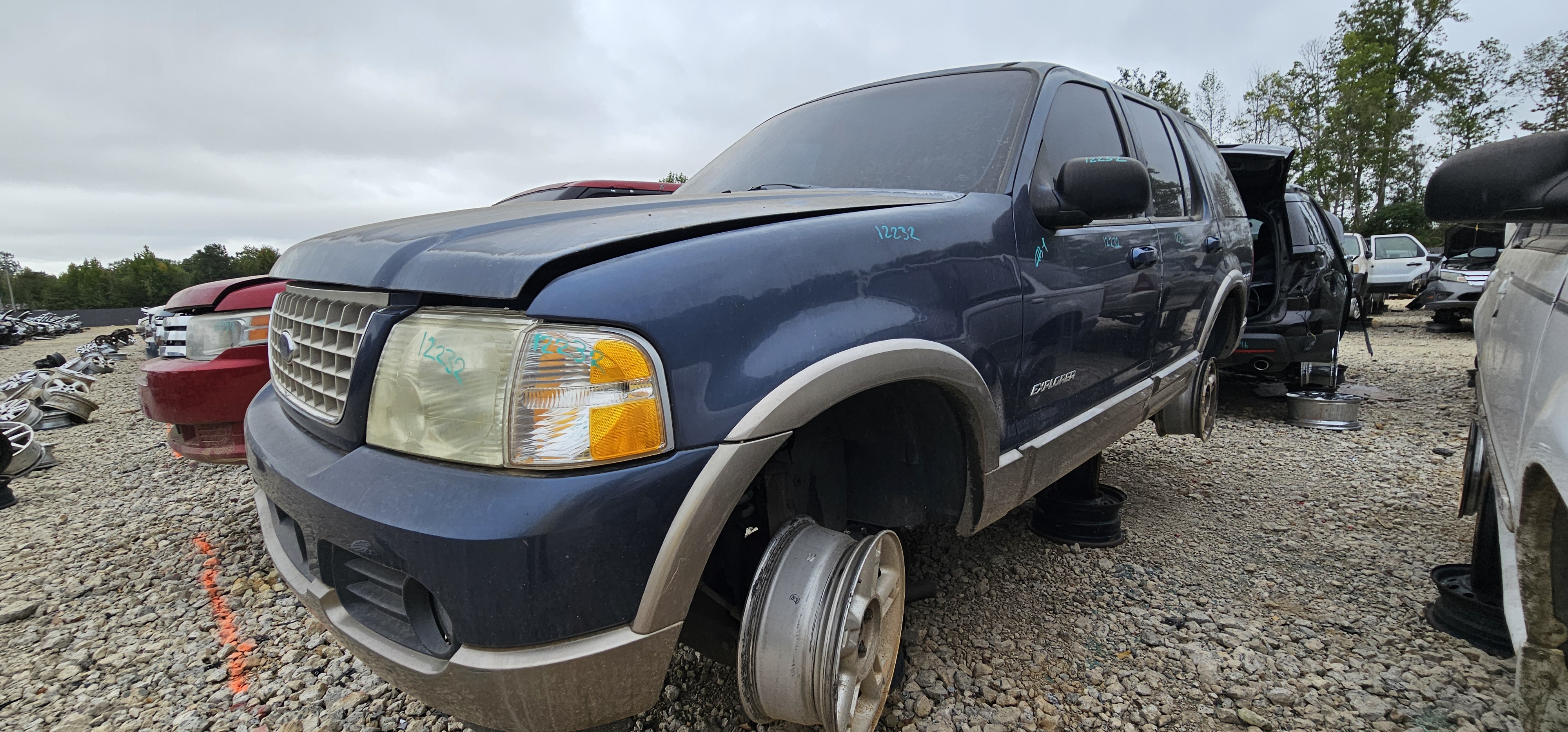 2002 FORD Explorer
