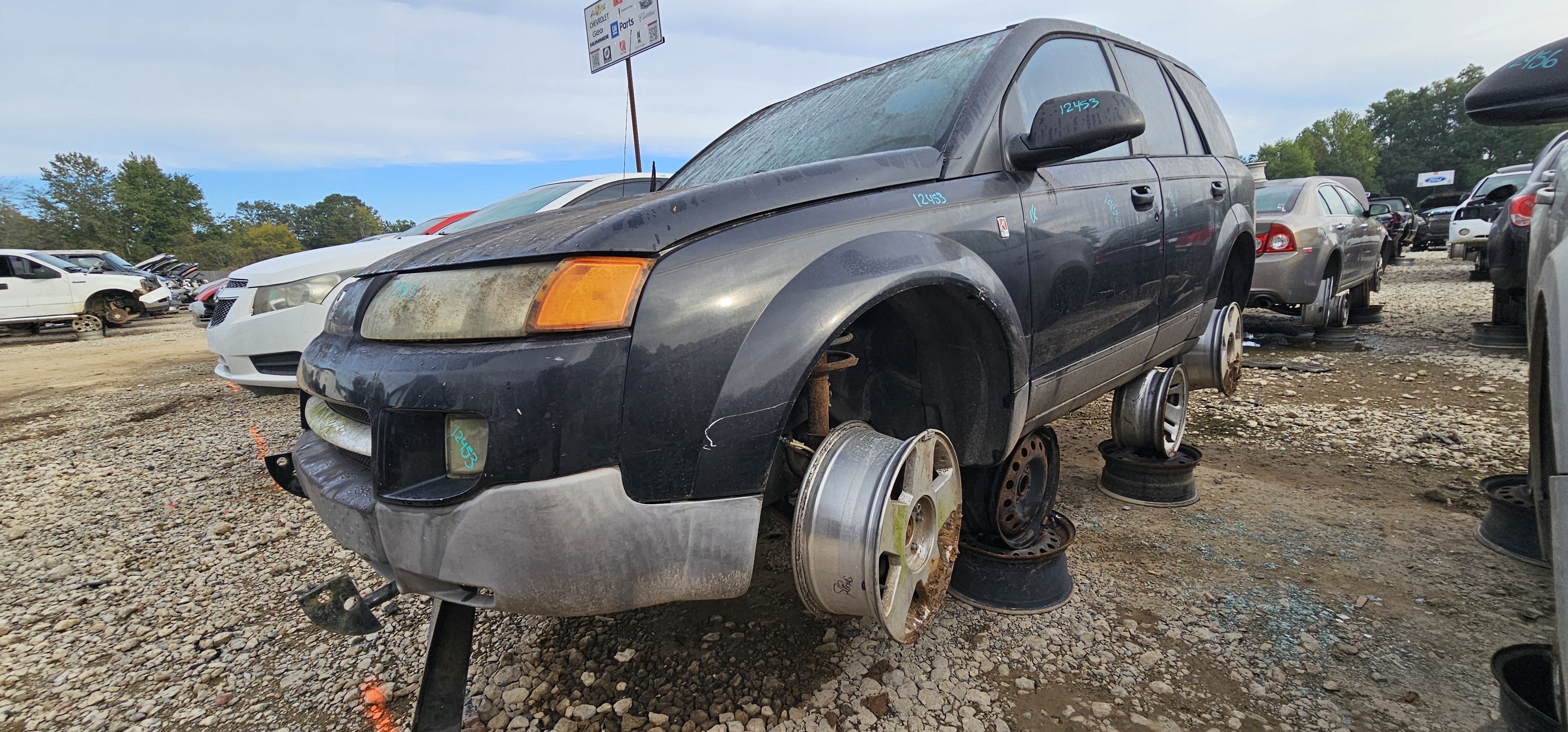 2004 SATURN Vue