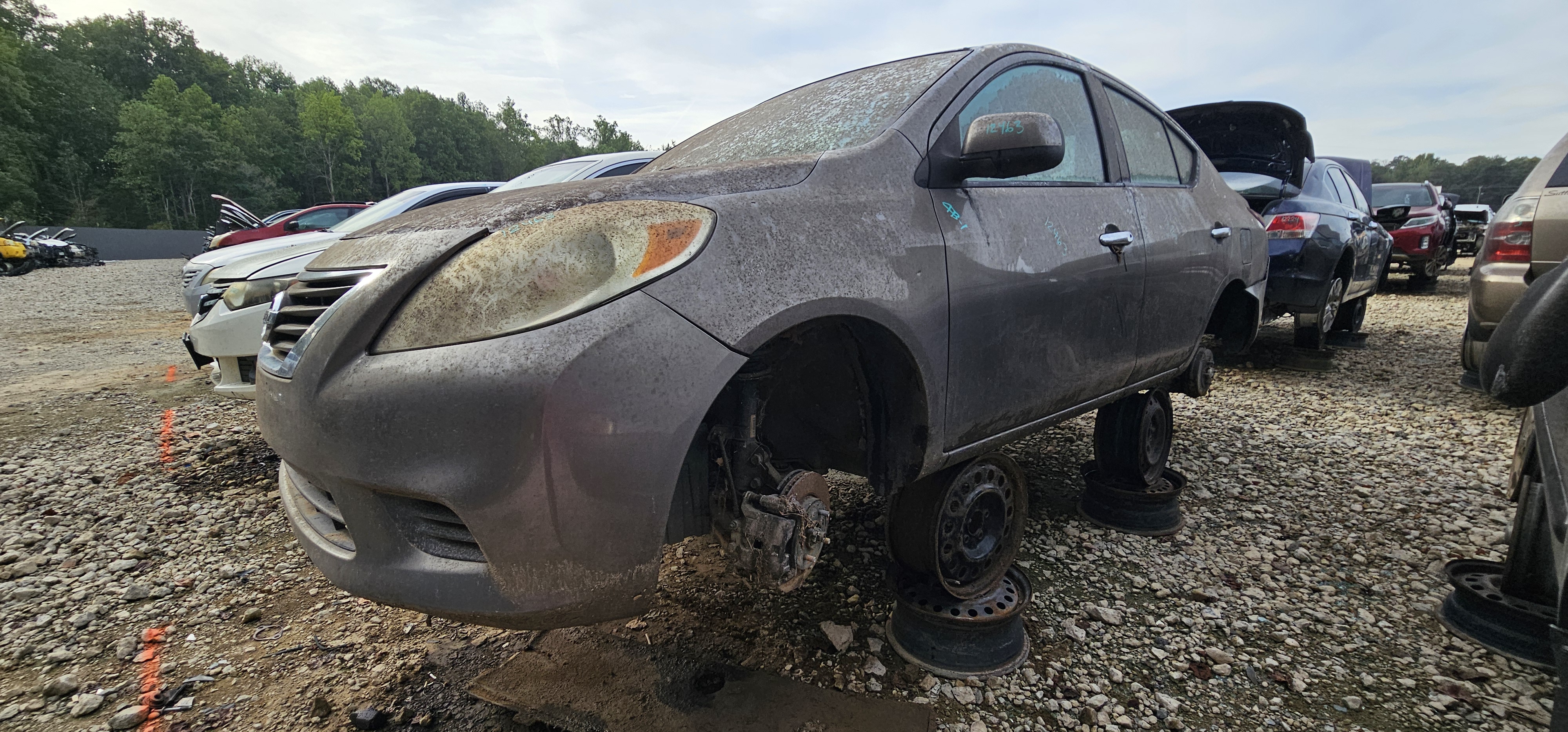 2012 NISSAN Versa