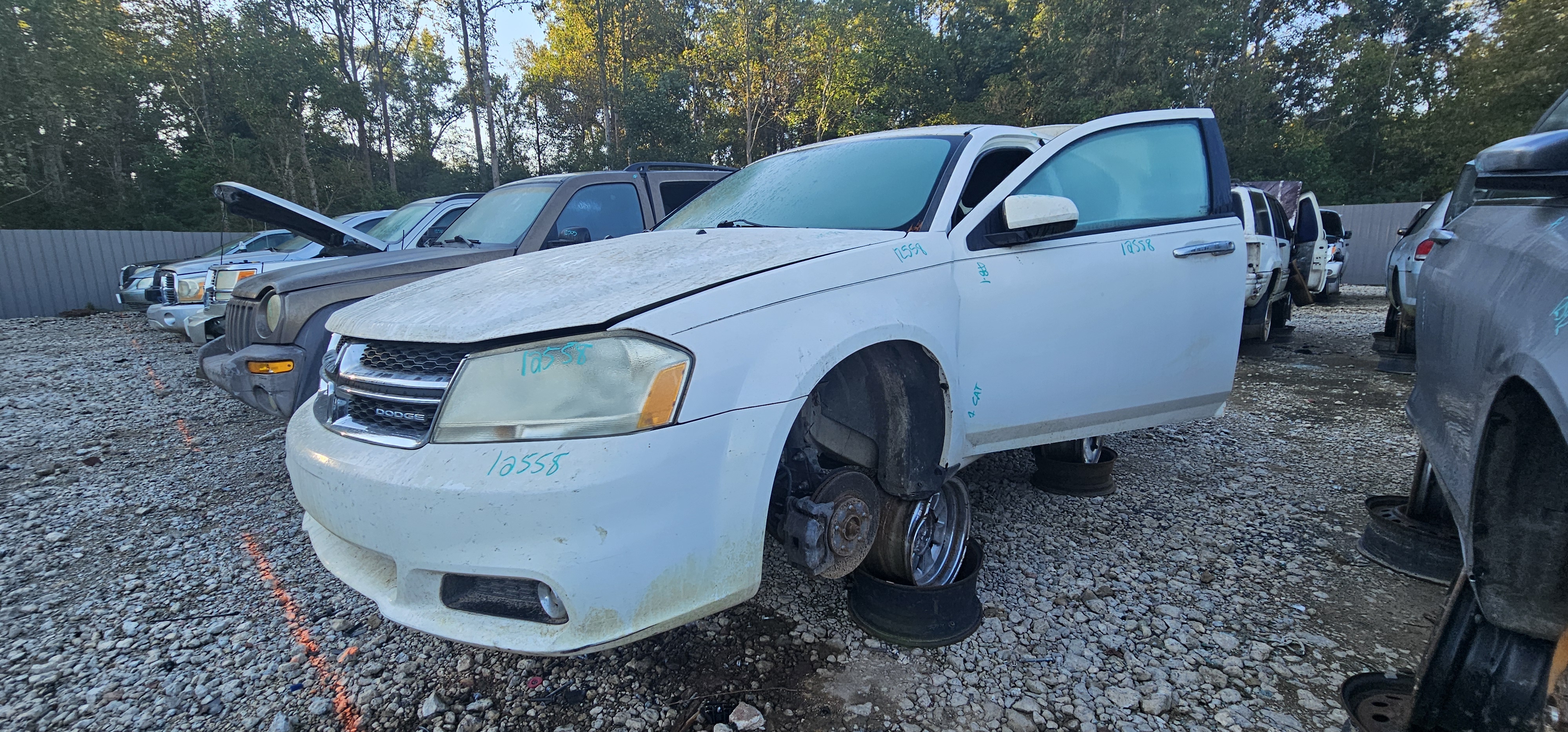 2011 DODGE Avenger