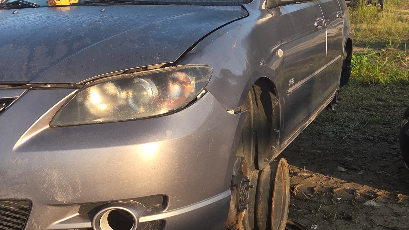 2005 MAZDA Mazda3