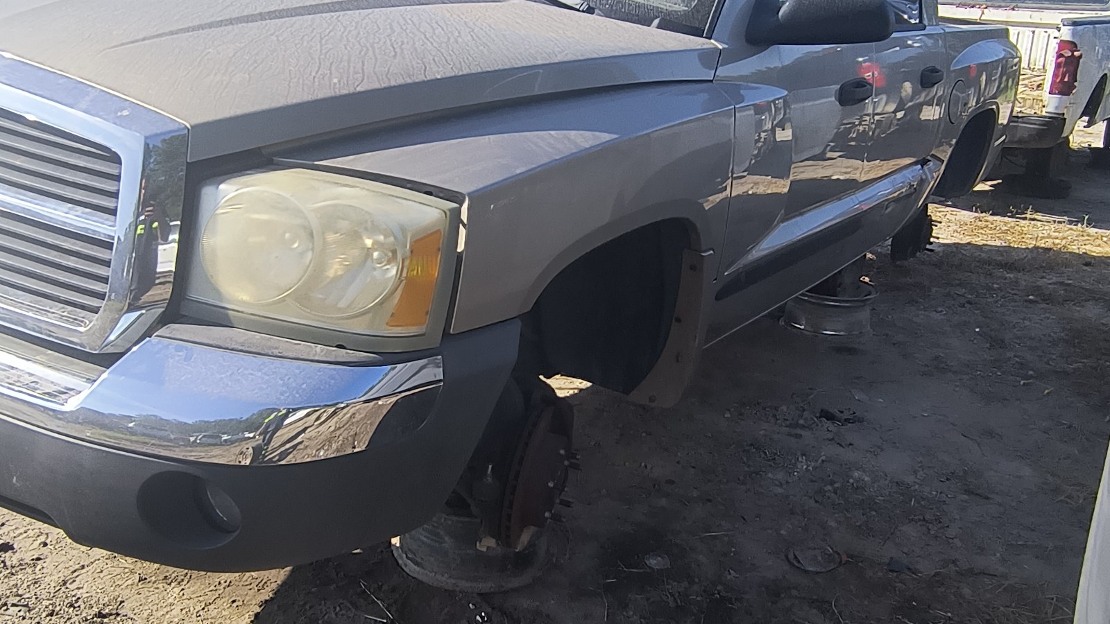 2005 DODGE Dakota