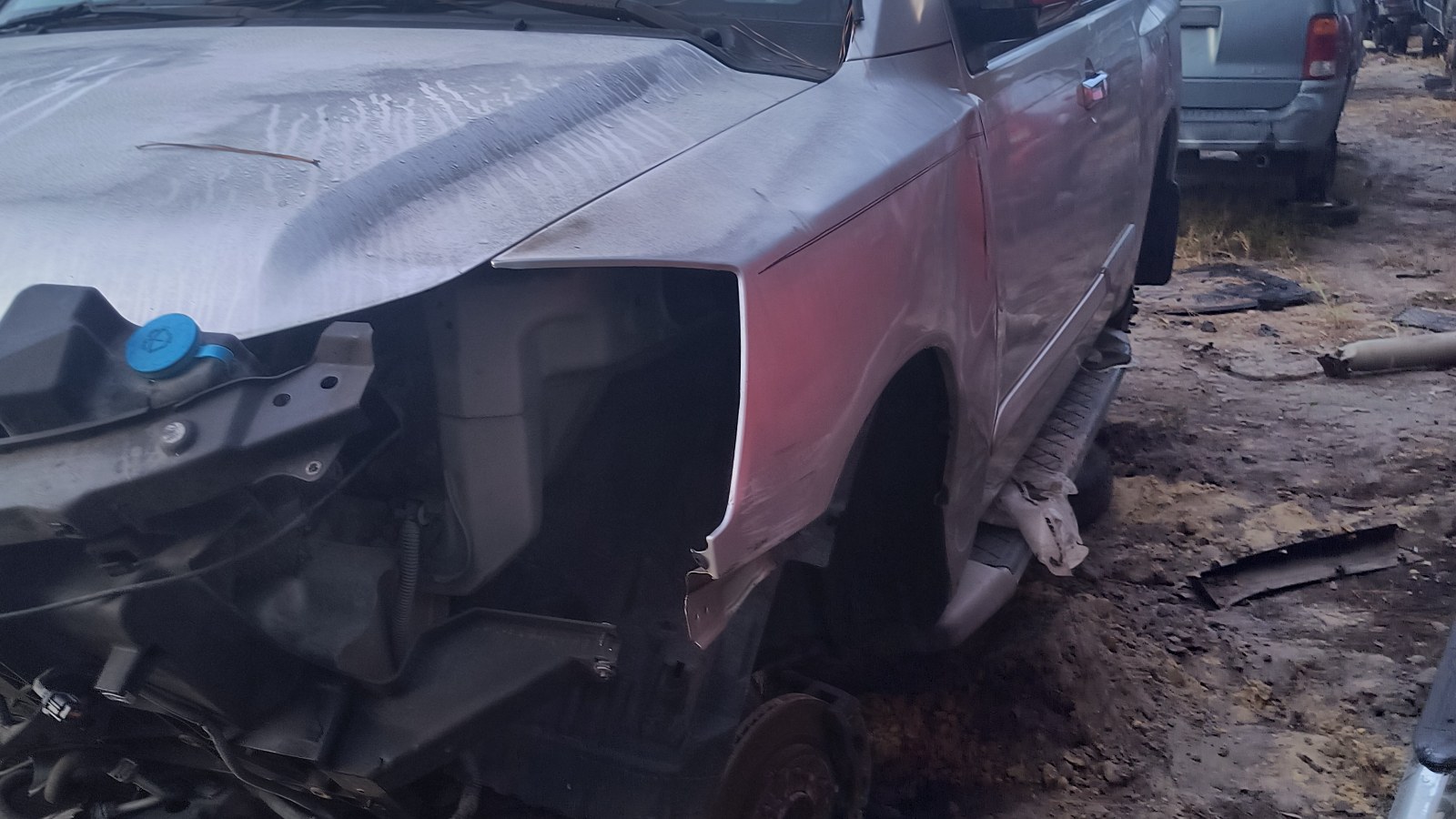 2004 NISSAN Armada