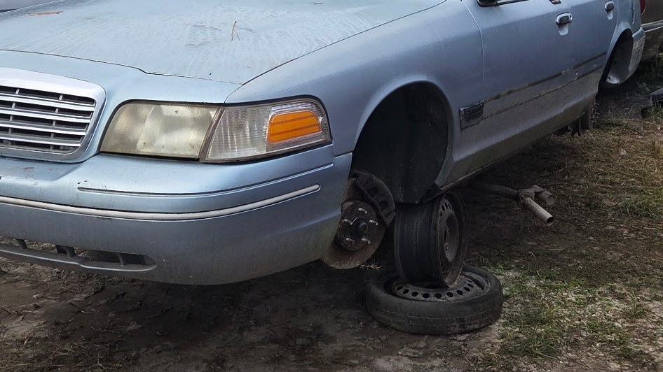 1999 FORD Crown Victoria