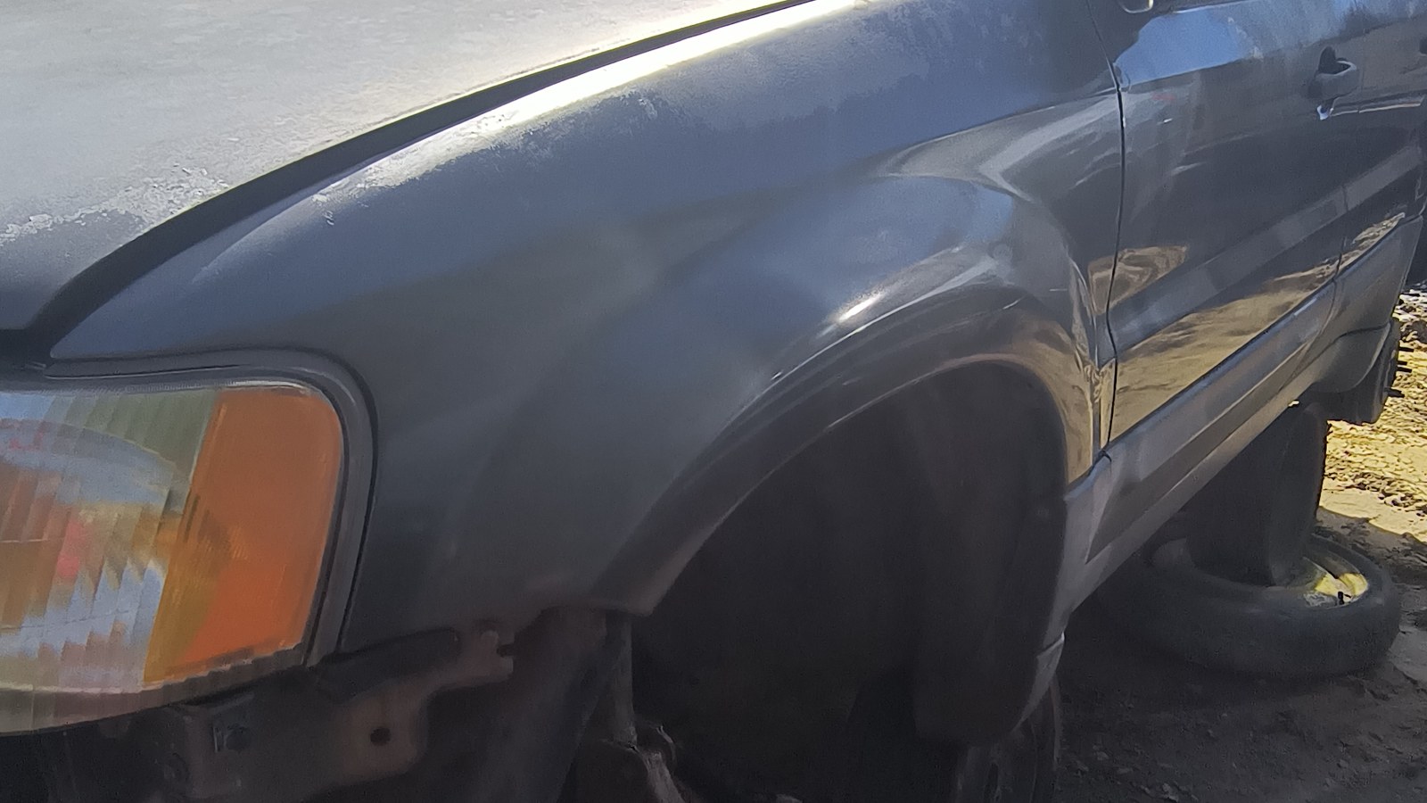 2004 FORD Escape
