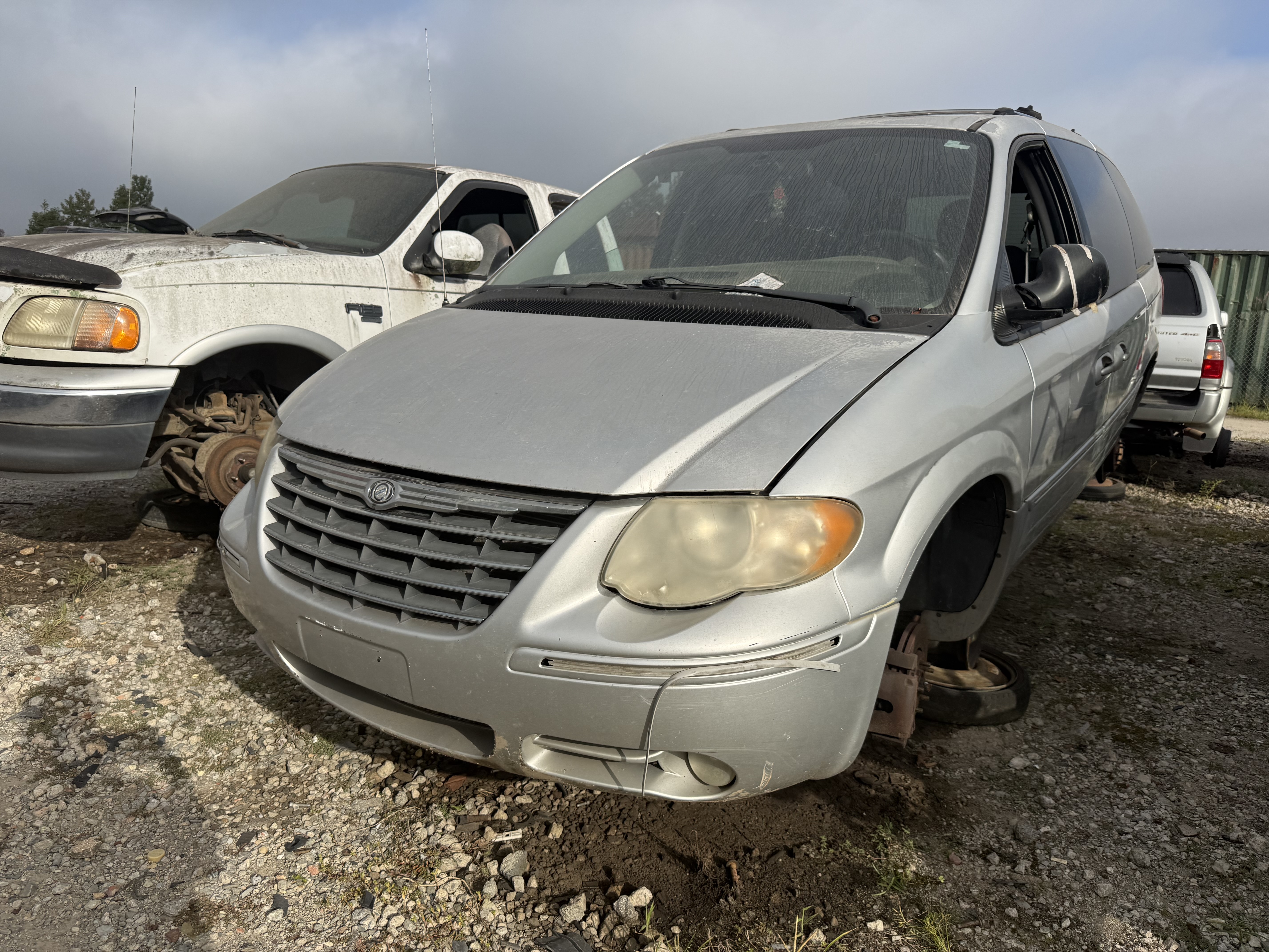 2006 CHRYSLER Town and Country