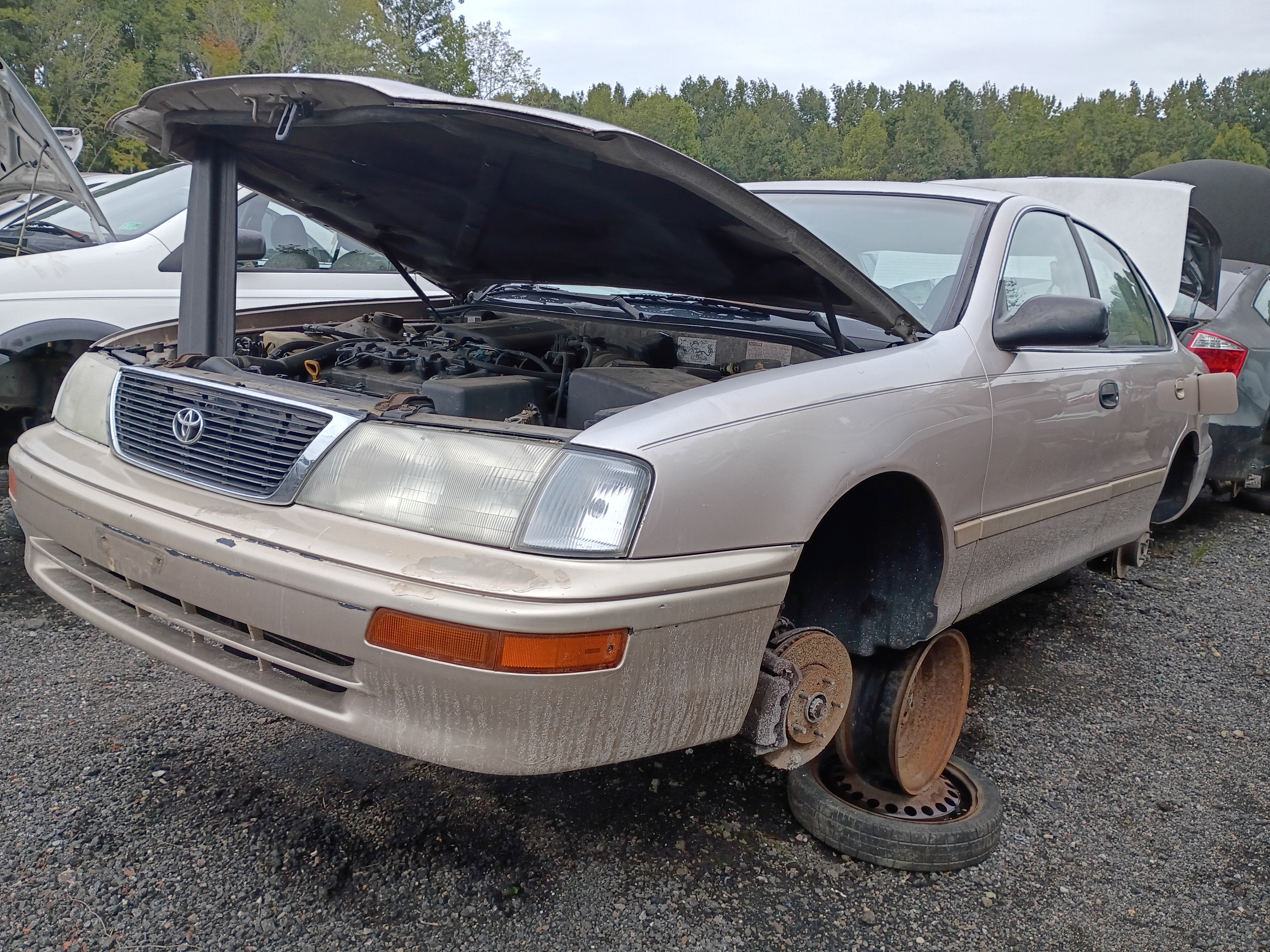 1996 TOYOTA Avalon