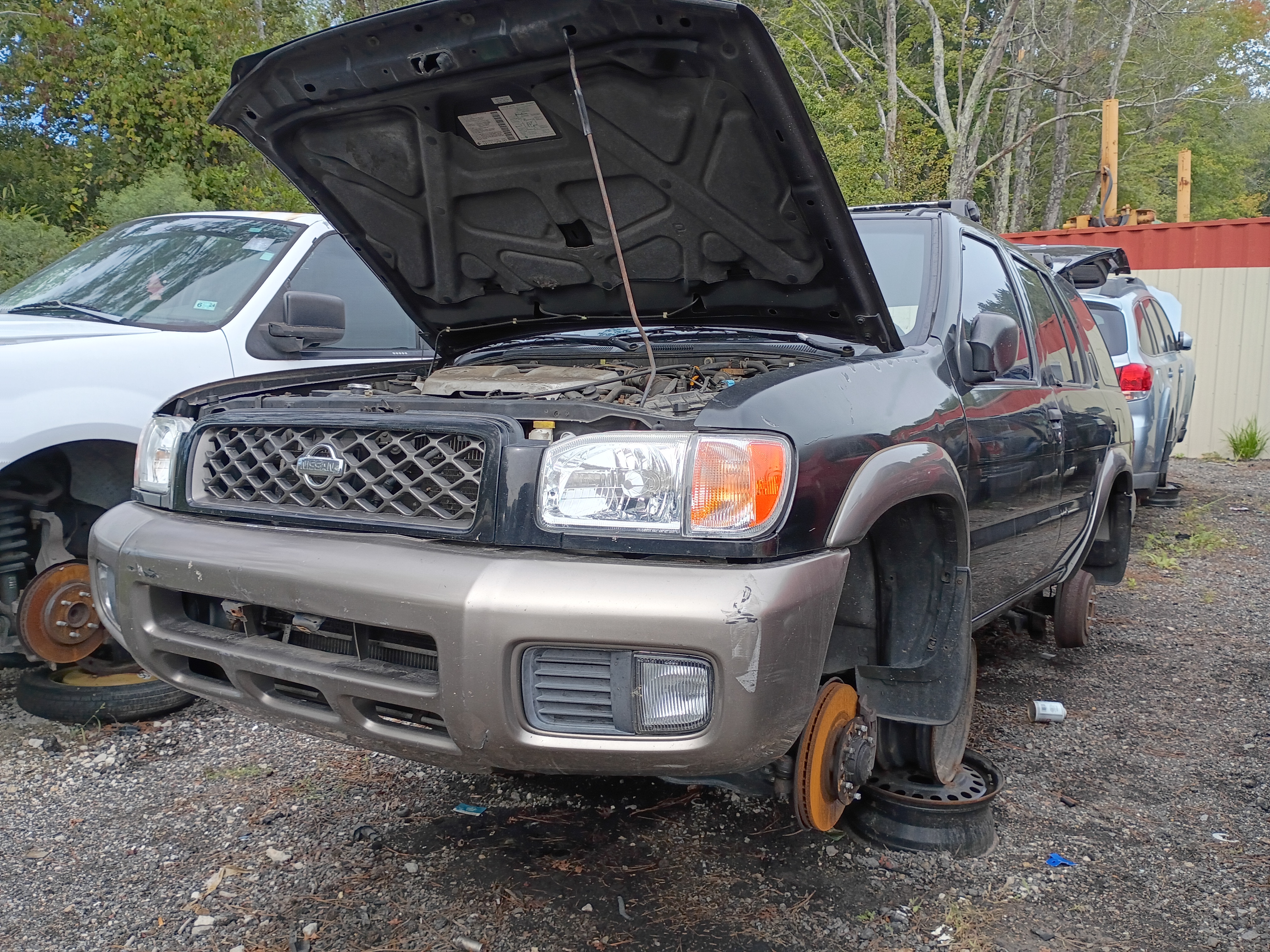 2001 NISSAN Pathfinder