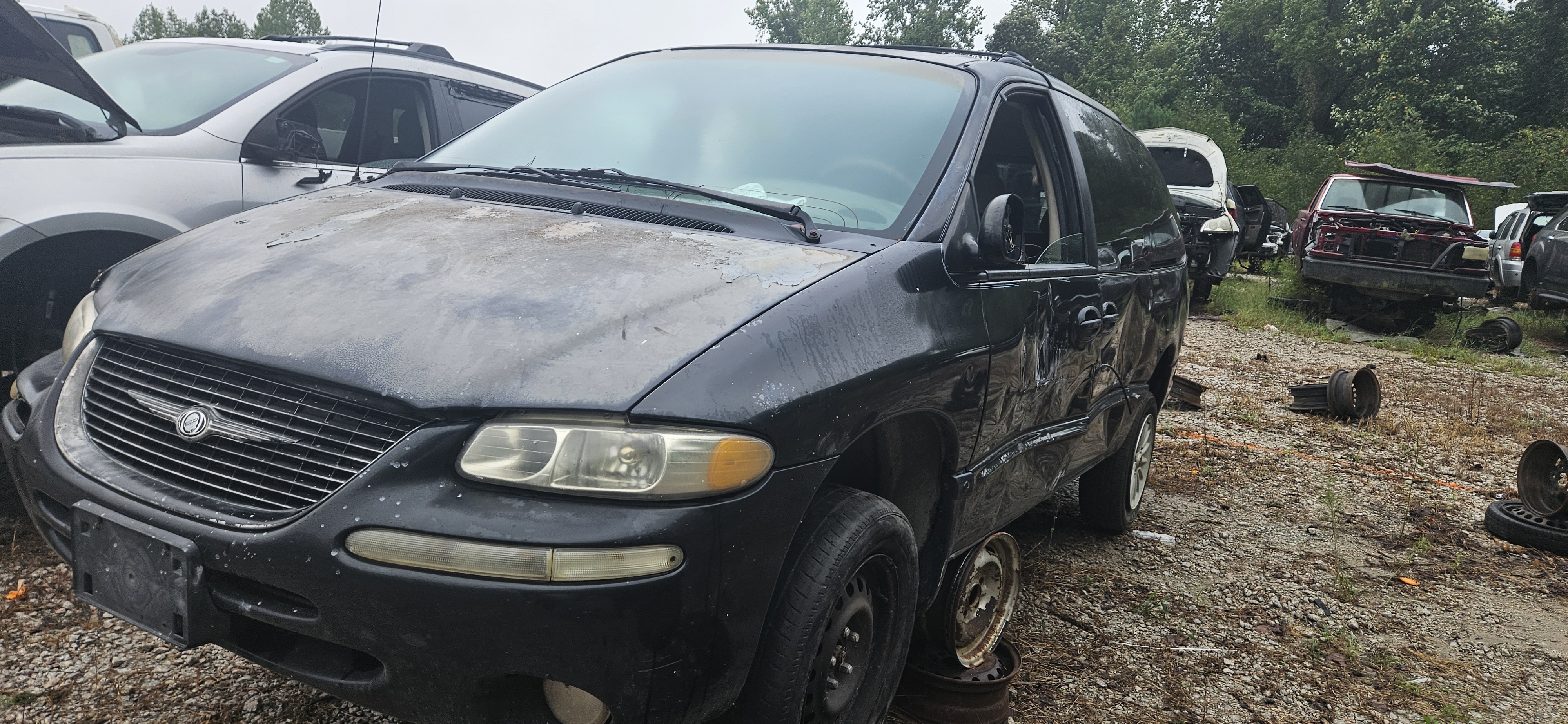 2000 CHRYSLER Town and Country