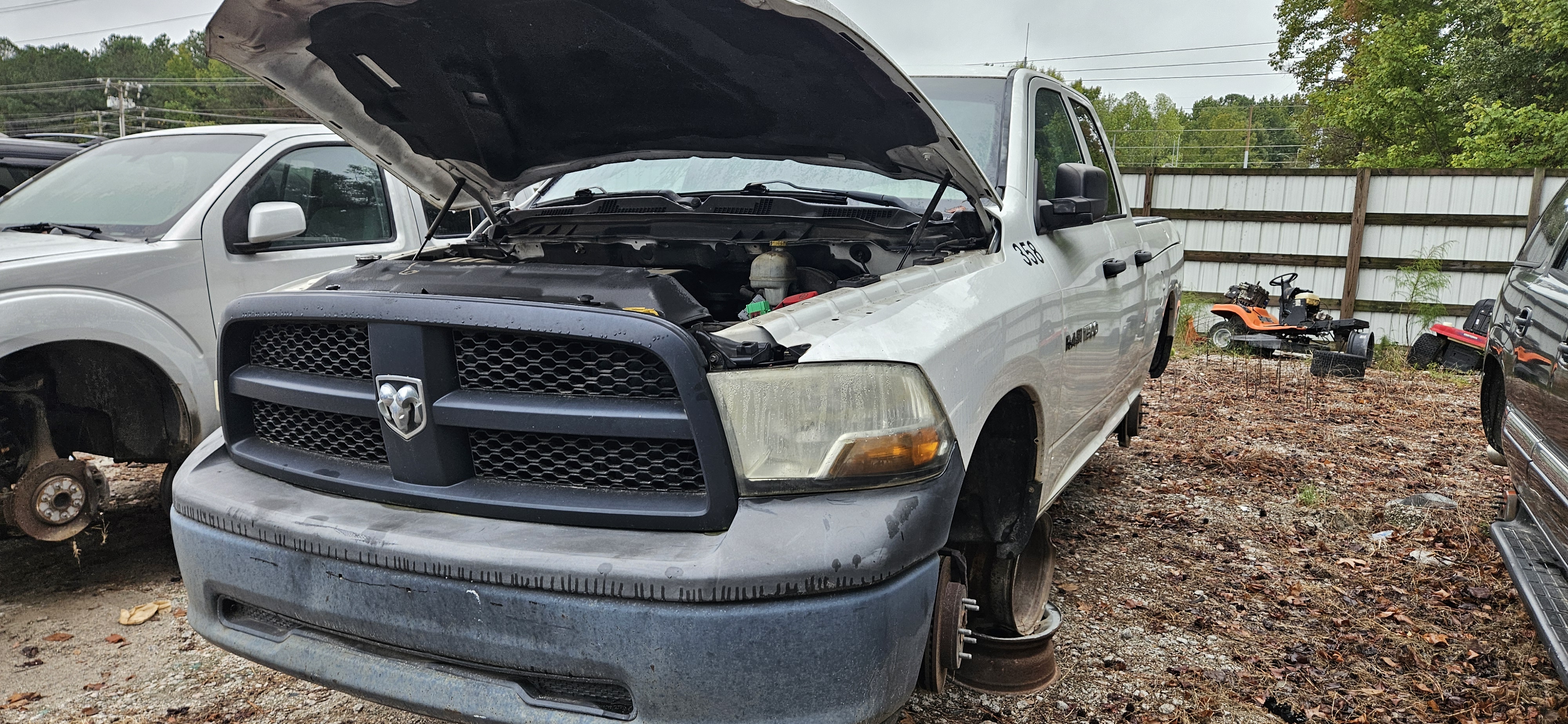 2012 DODGE Ram