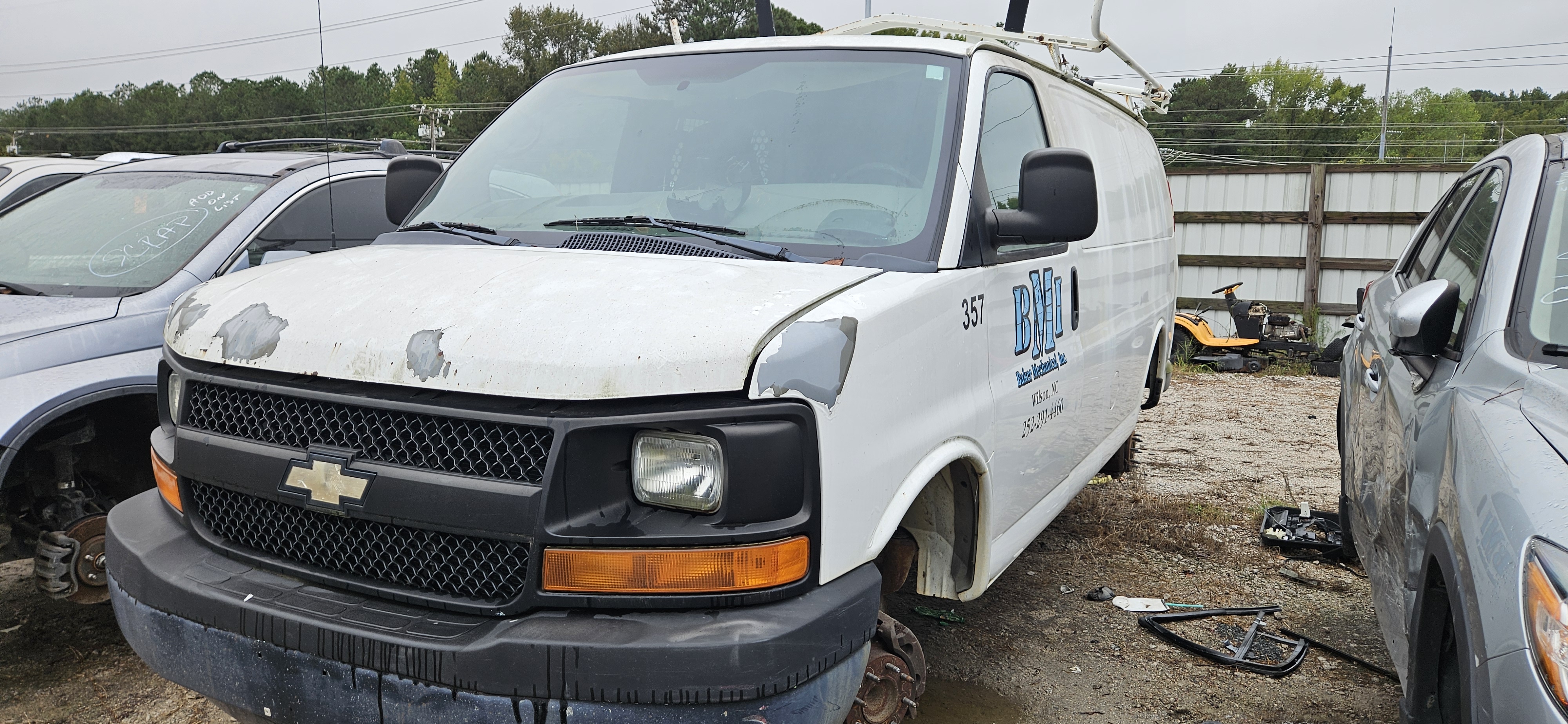 2011 CHEVROLET Express