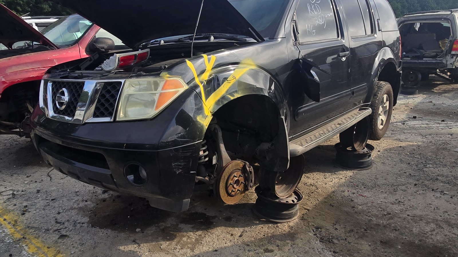 2005 NISSAN Pathfinder