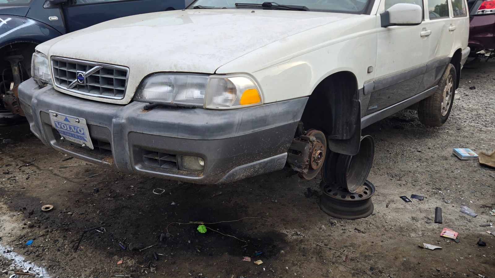 2000 VOLVO V70