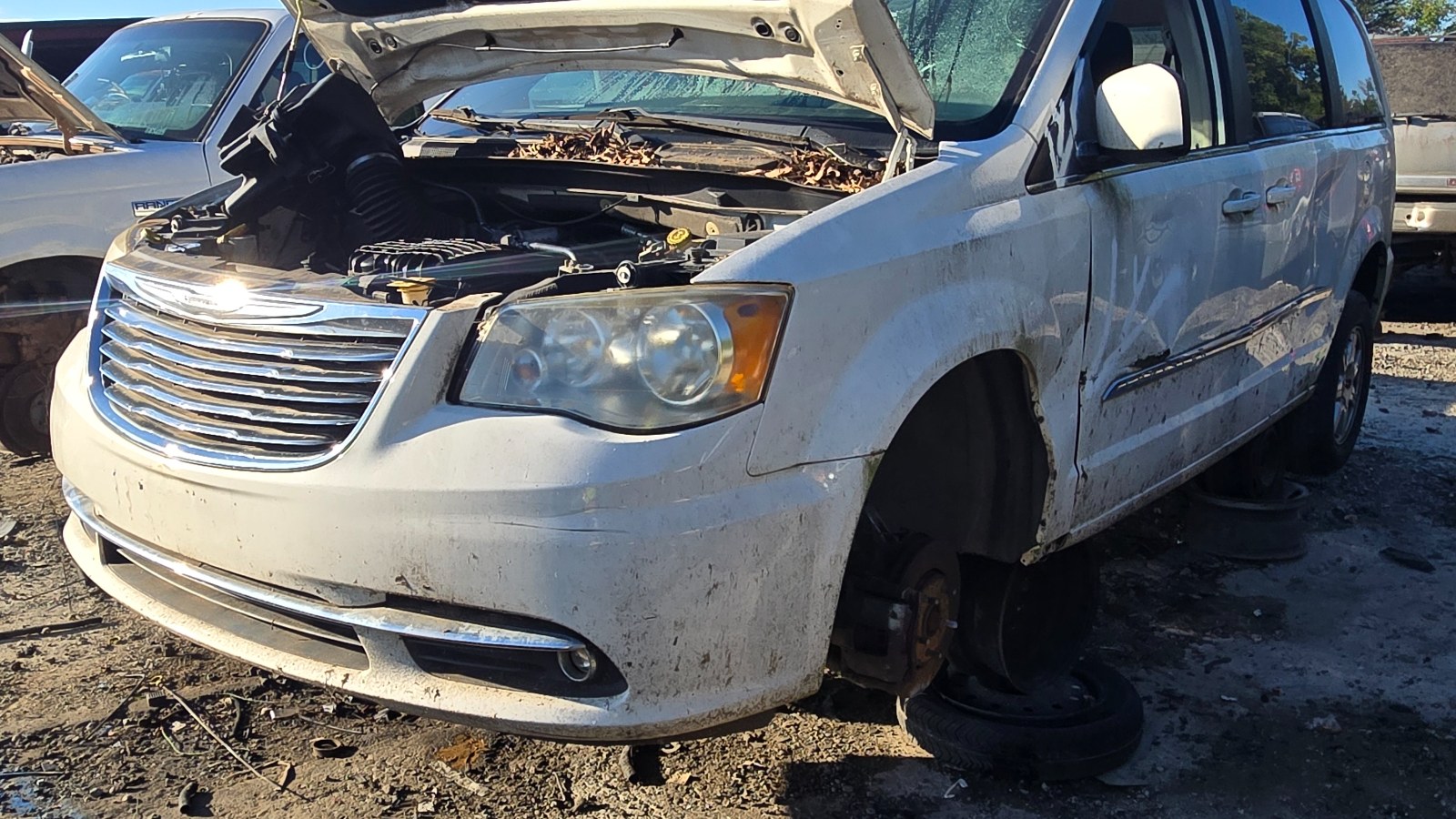 2012 CHRYSLER Town and Country