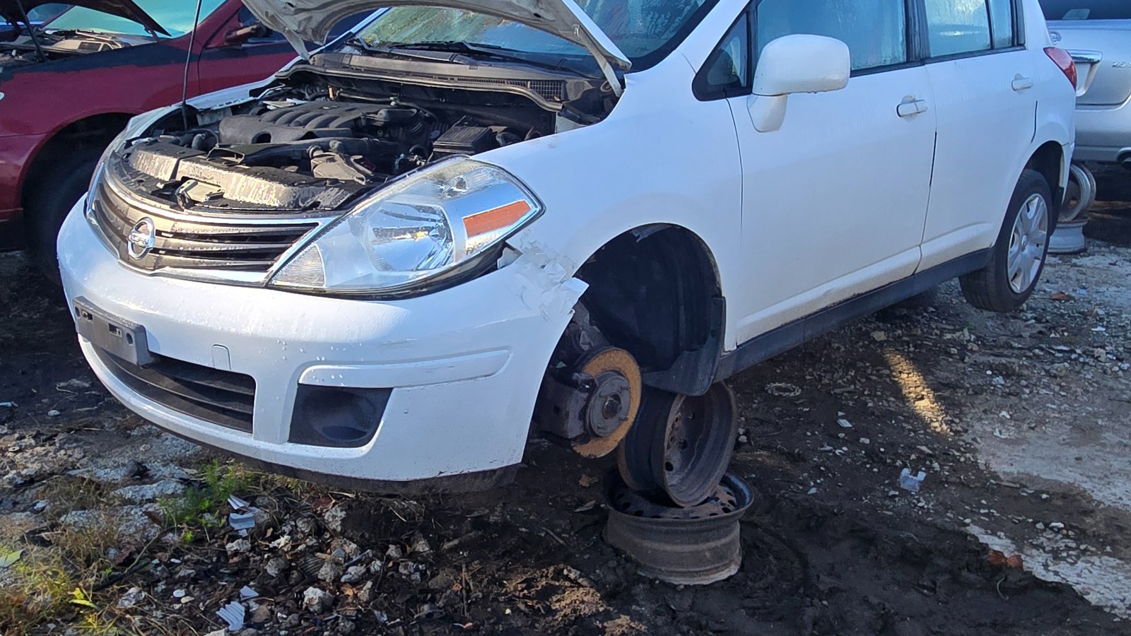2011 NISSAN Versa