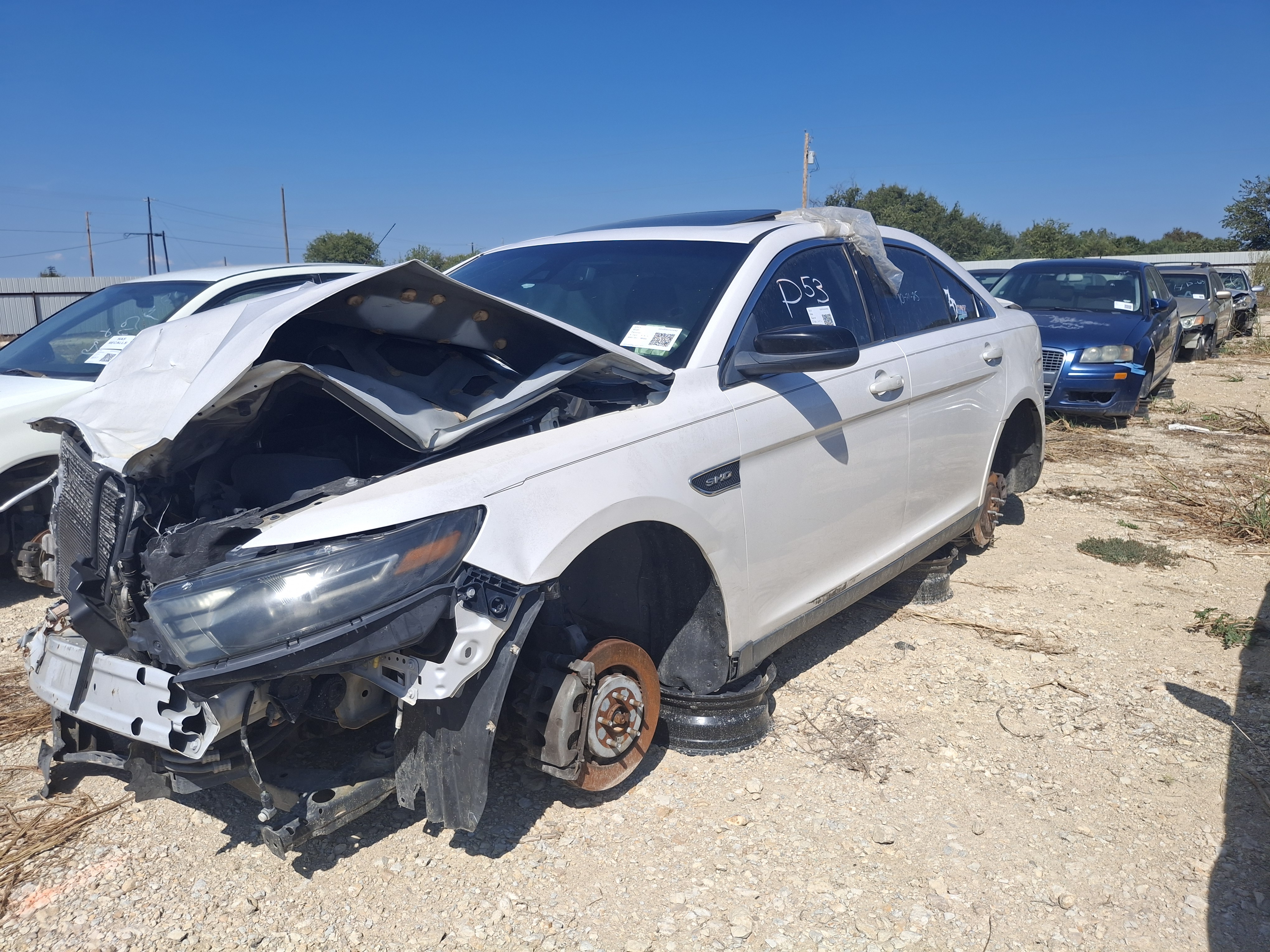 2013 FORD Taurus