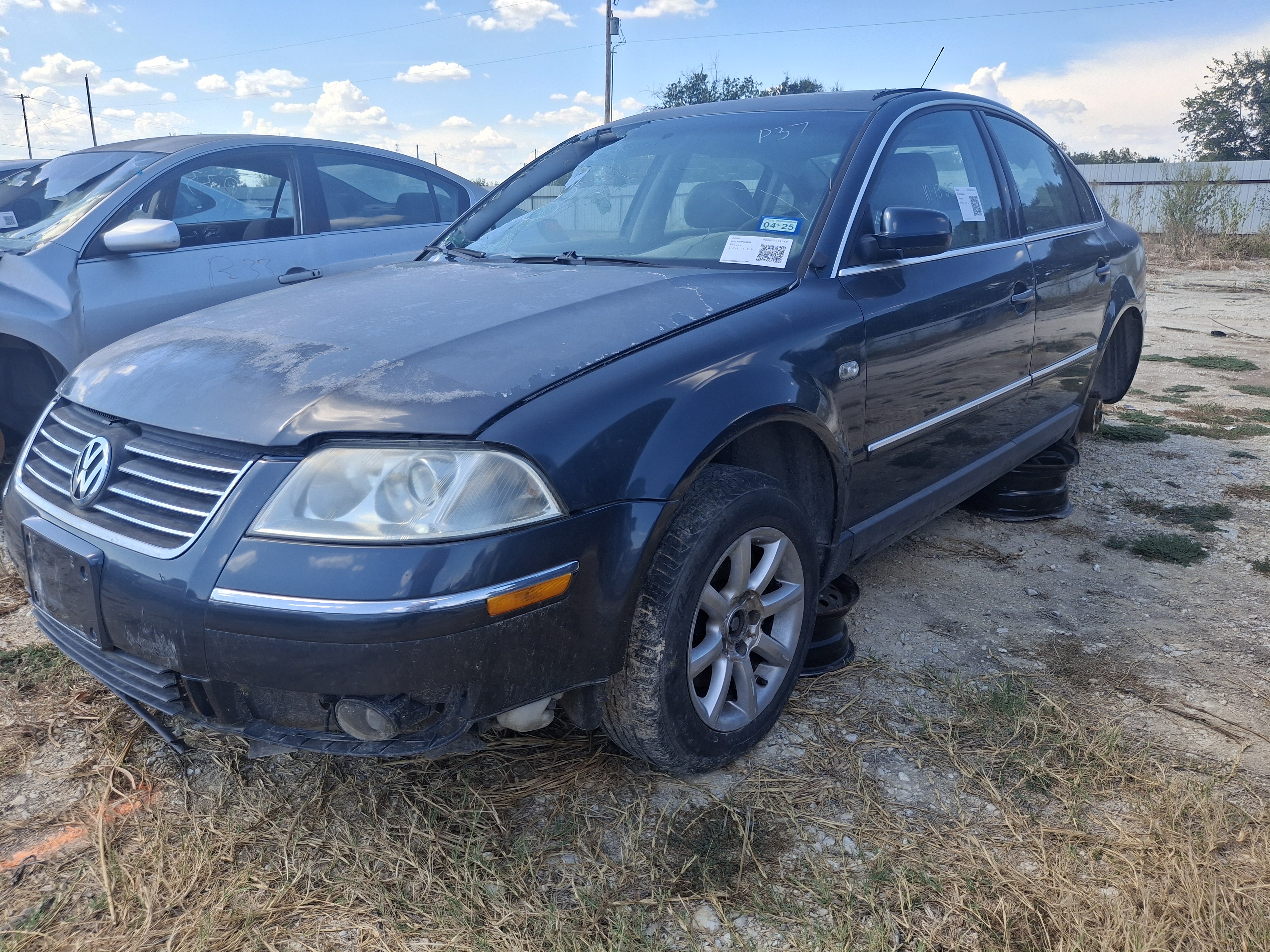2004 VOLKSWAGEN Passat