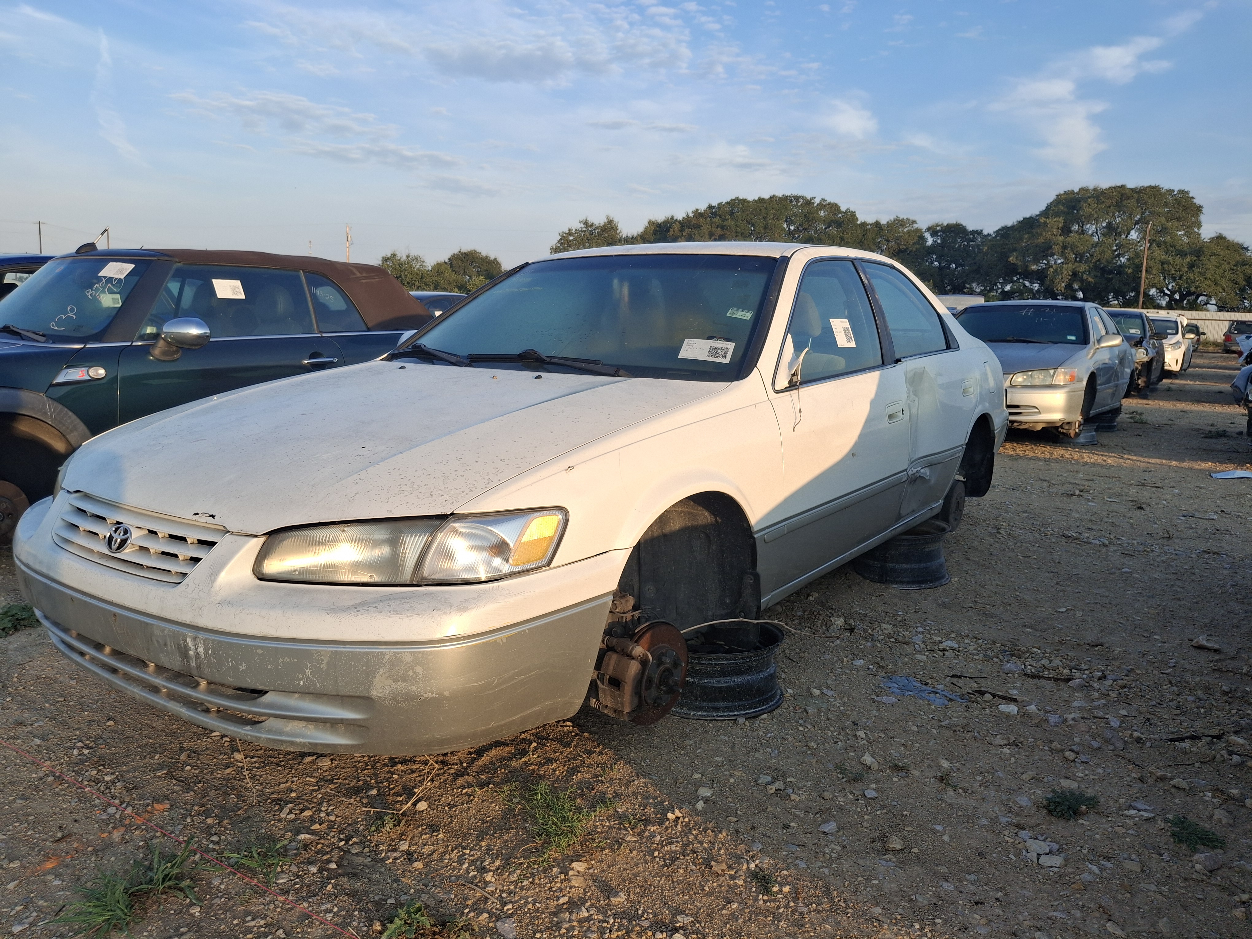 1999 TOYOTA Camry