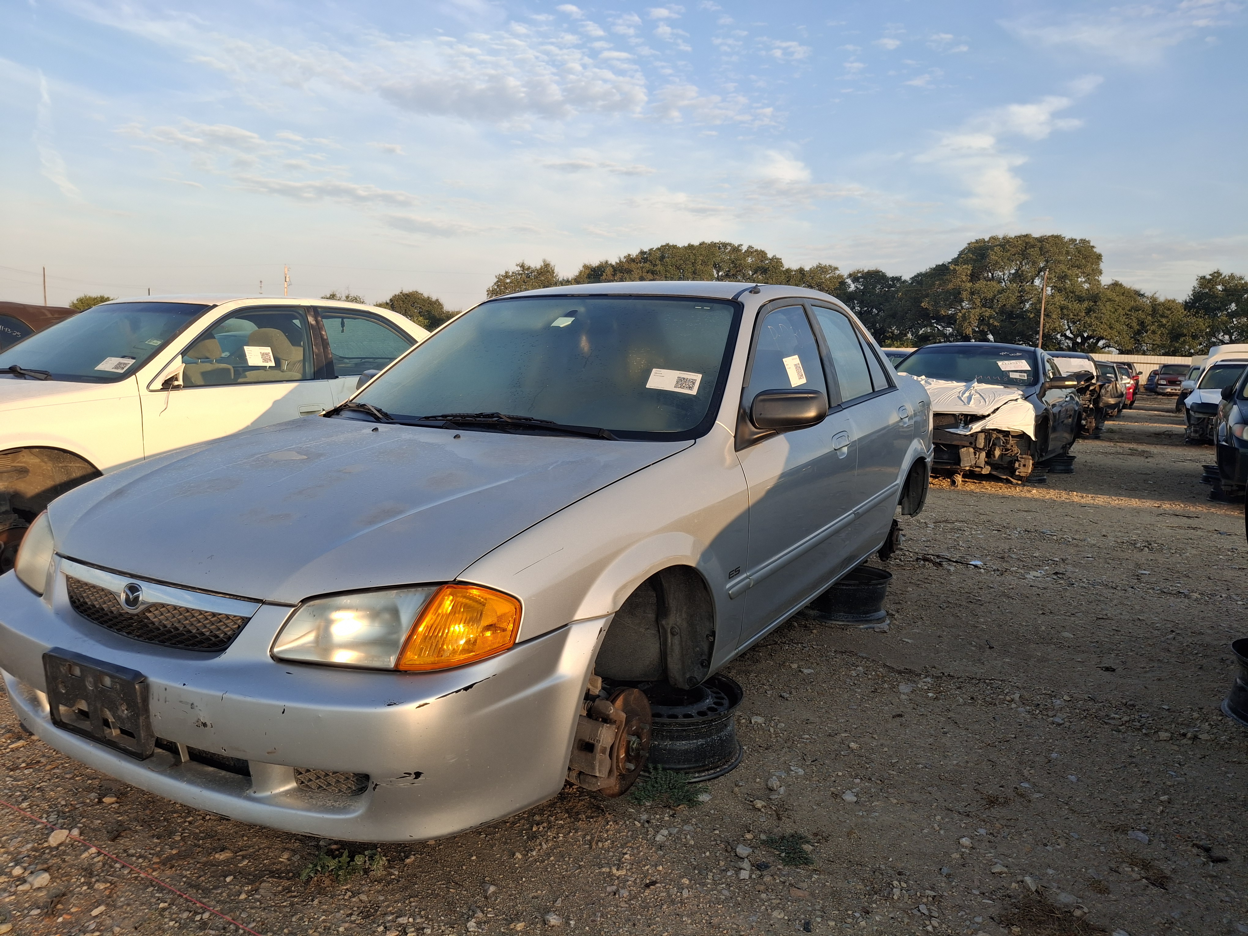 2000 MAZDA Protege