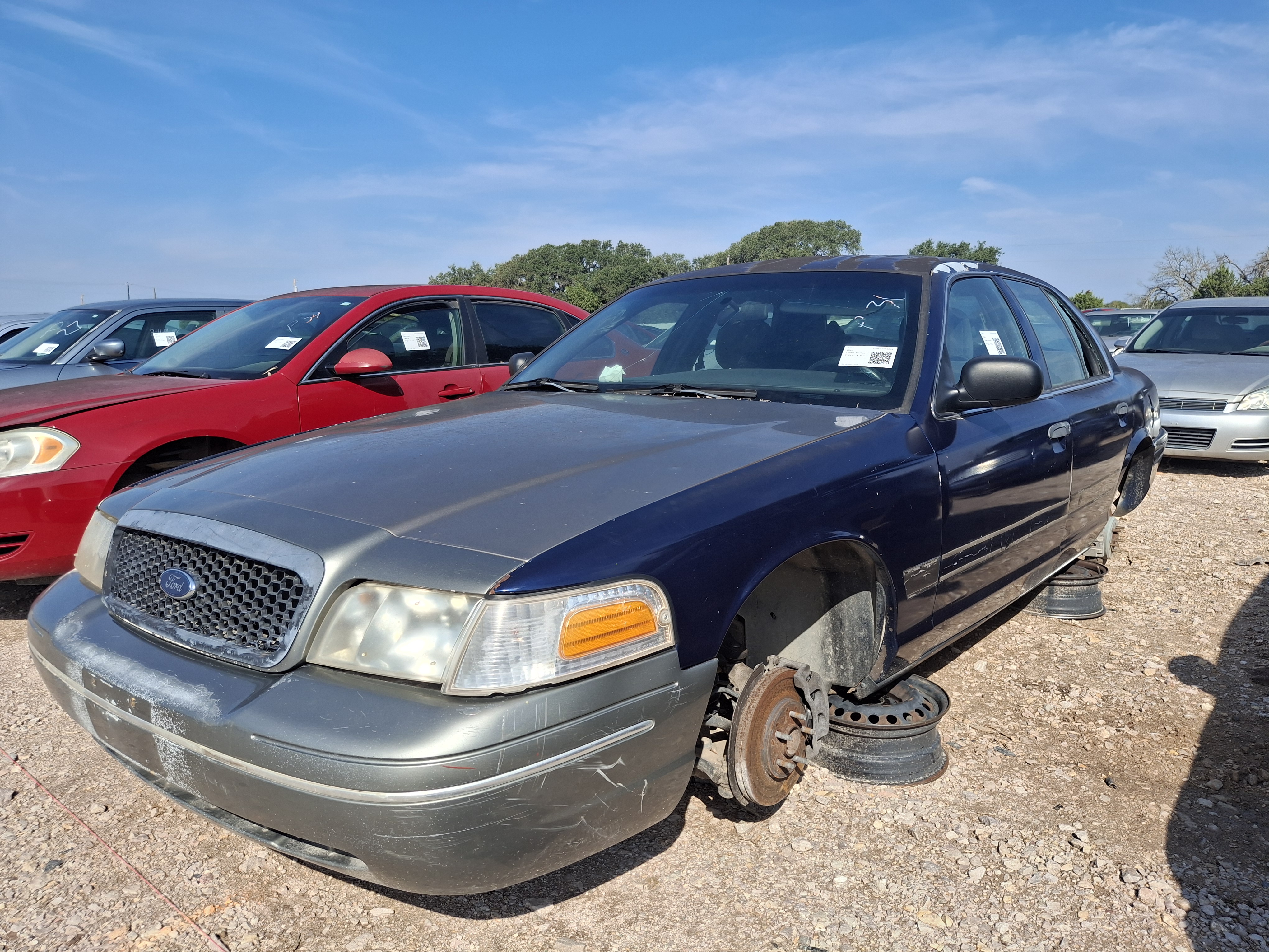 2004 FORD Crown Victoria