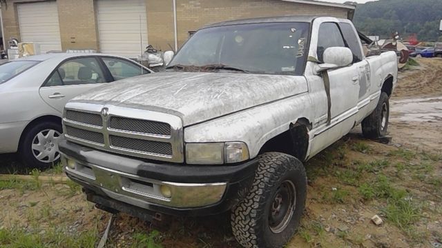 1999 DODGE Ram